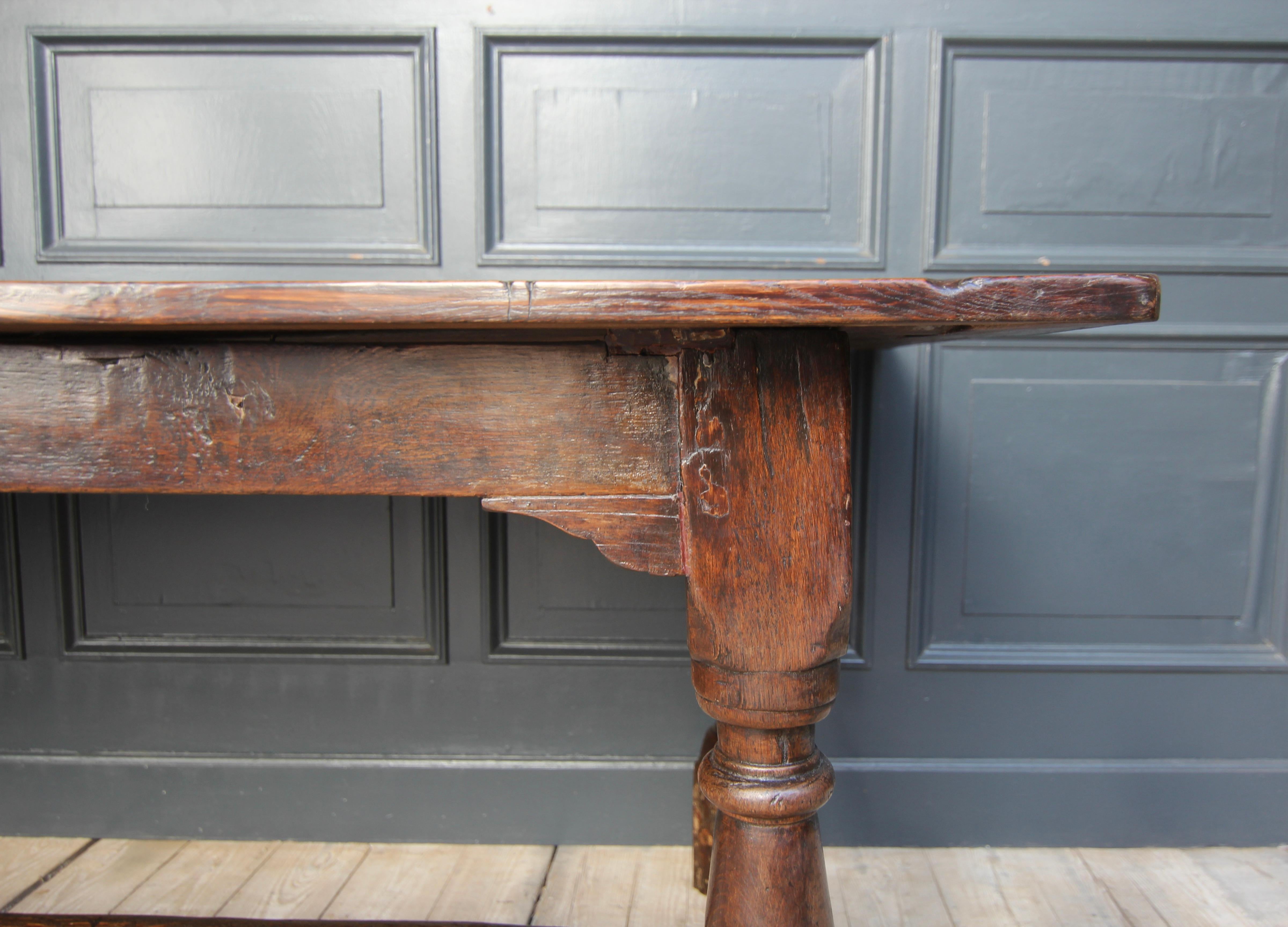 Early 18th Century Oak Dining Table 4