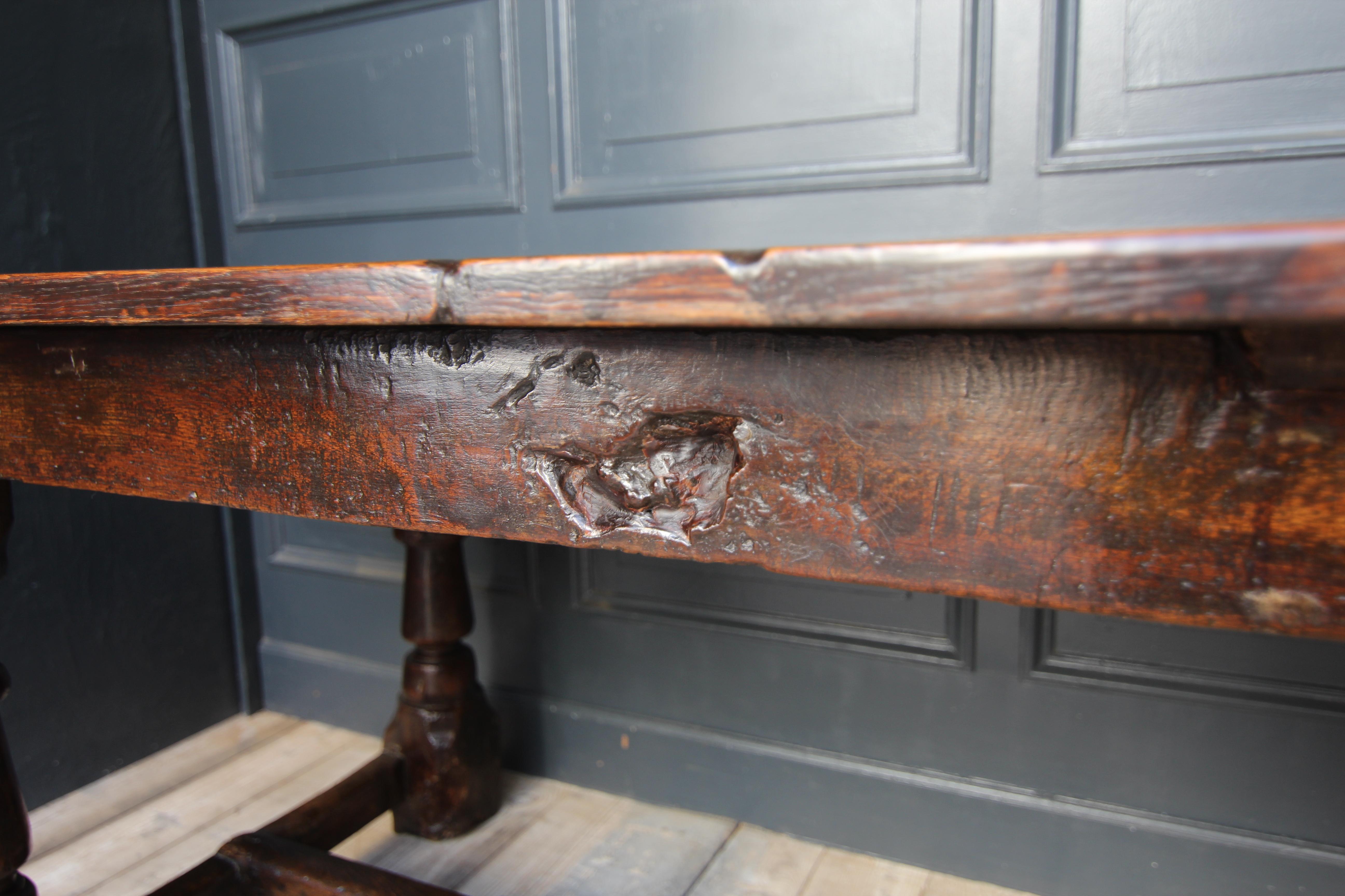 Early 18th Century Oak Dining Table 5