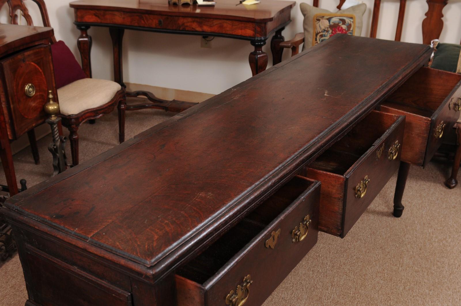 Early 18th Century Oak Dresser Base with 3 Drawers & Pad Feet In Good Condition In Atlanta, GA