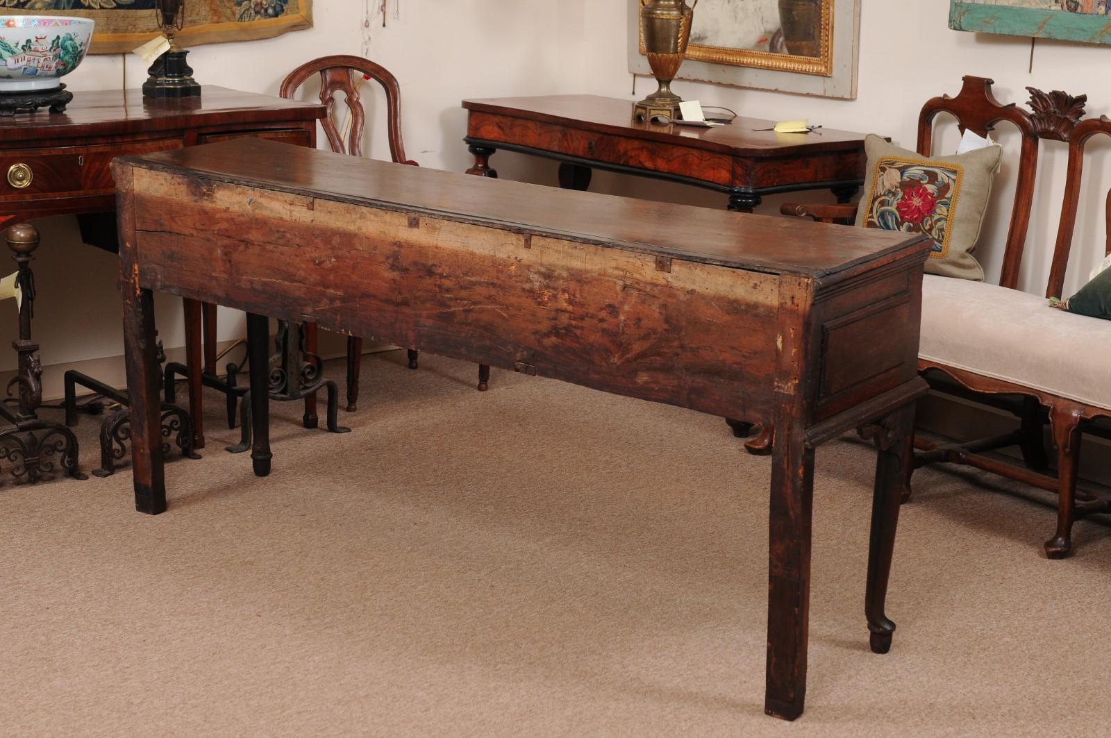 Early 18th Century Oak Dresser Base with 3 Drawers & Pad Feet 2
