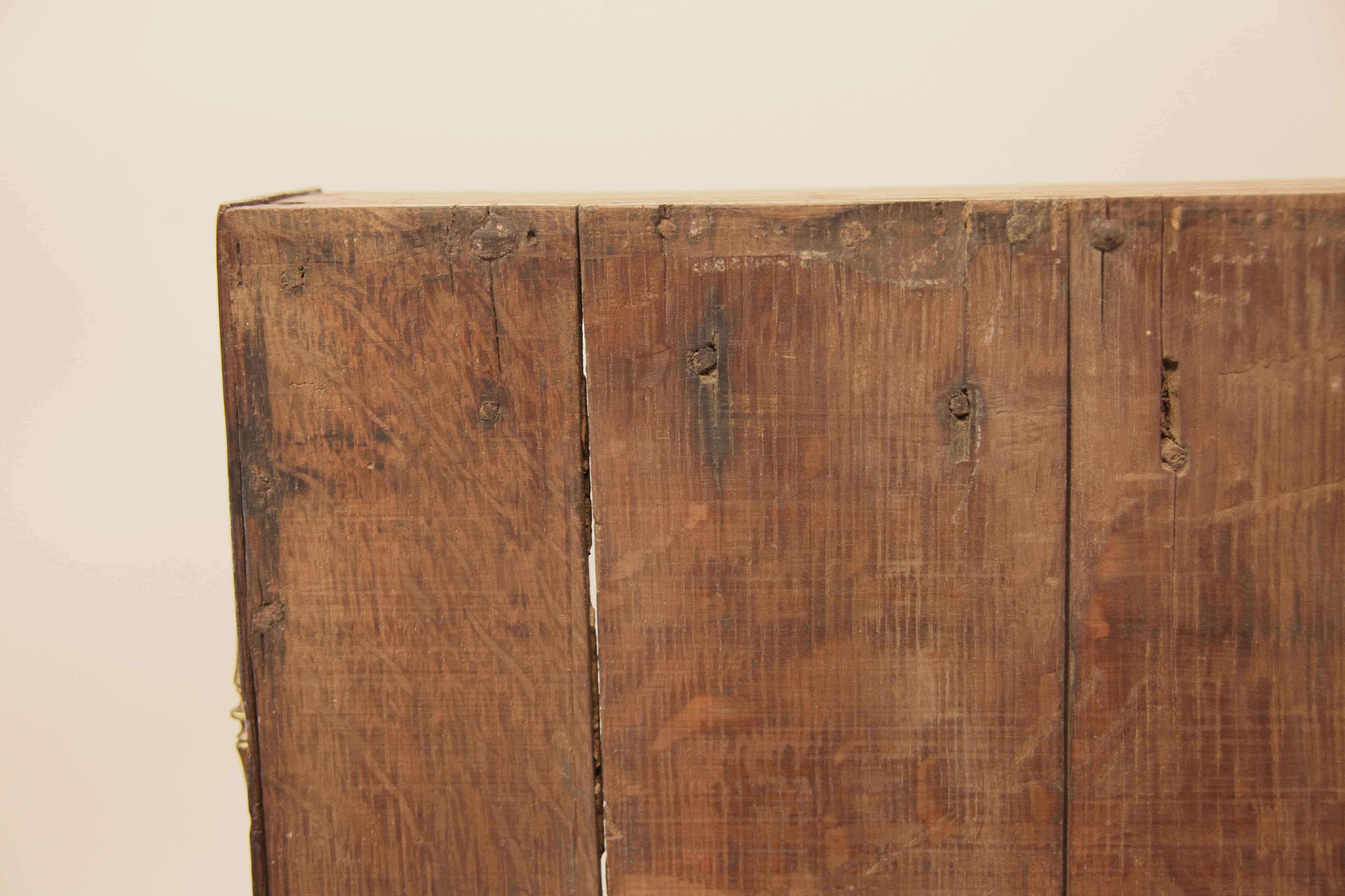Early 18th Century Oak One Drawer Side Table For Sale 6