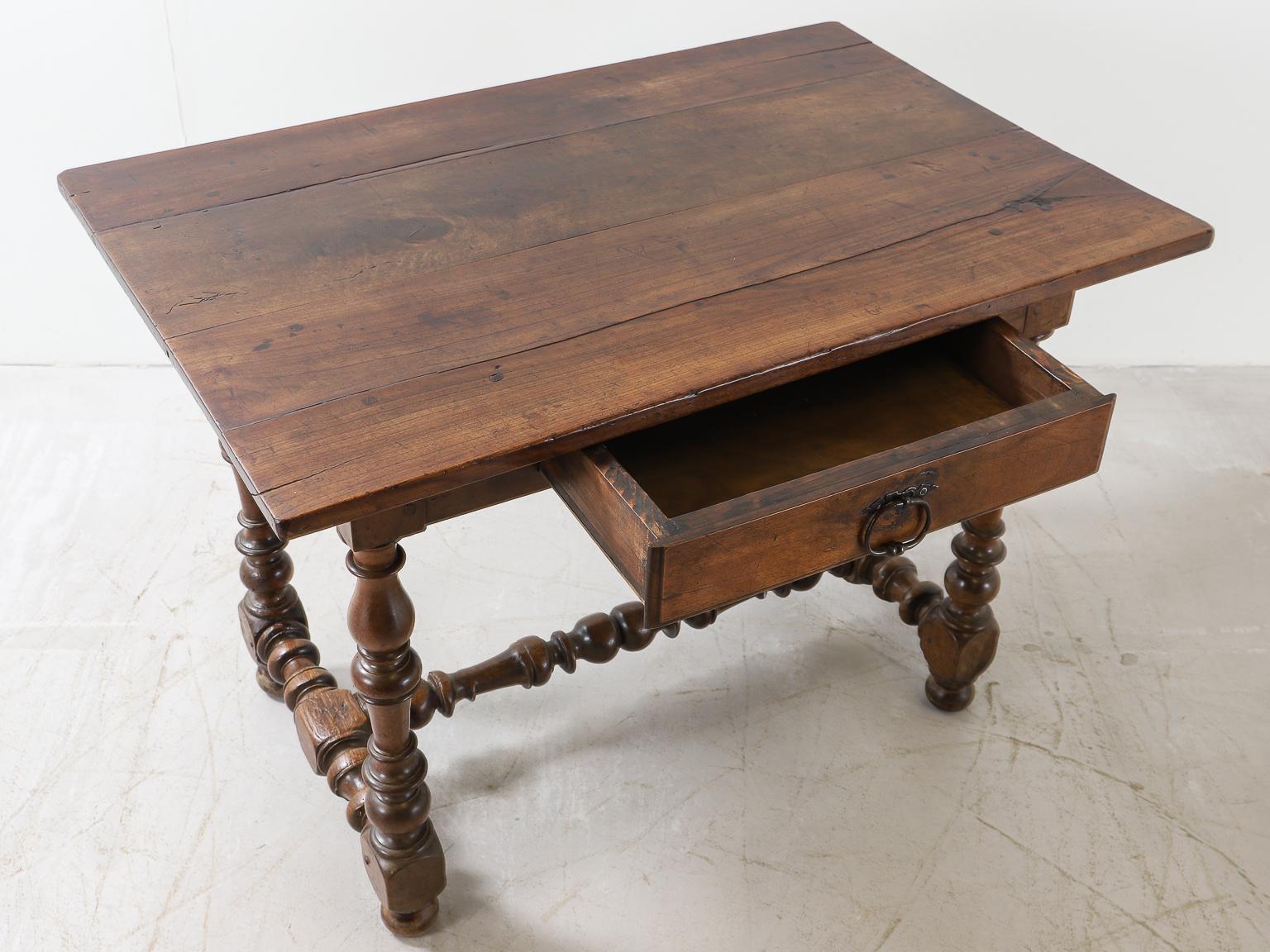 Early 18th Century Oak Single Drawer Table with Turned Legs For Sale 2