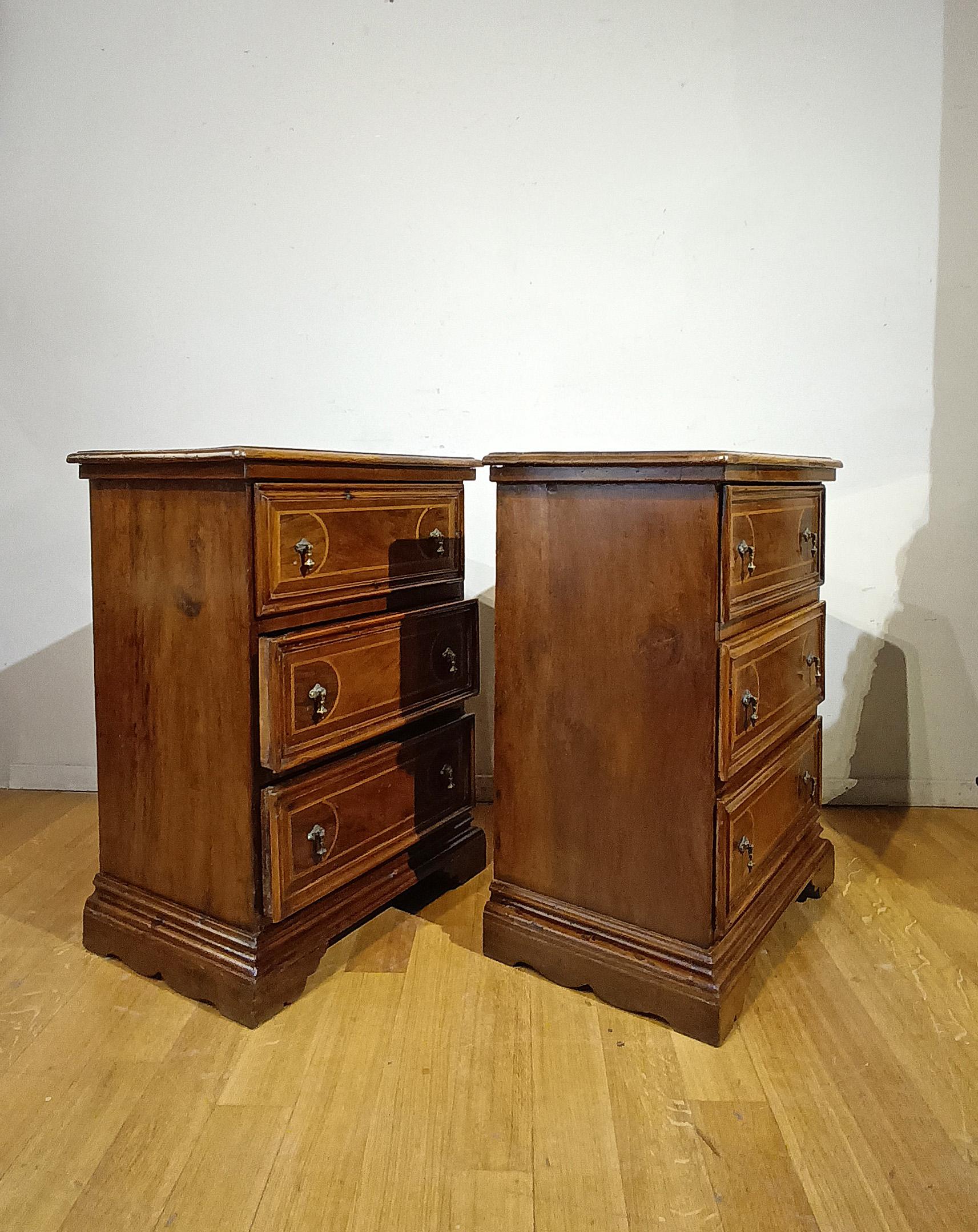 Italian EARLY 18th CENTURY PAIR OF SMALL LOUIS XIV WALNUT DRAWERS For Sale