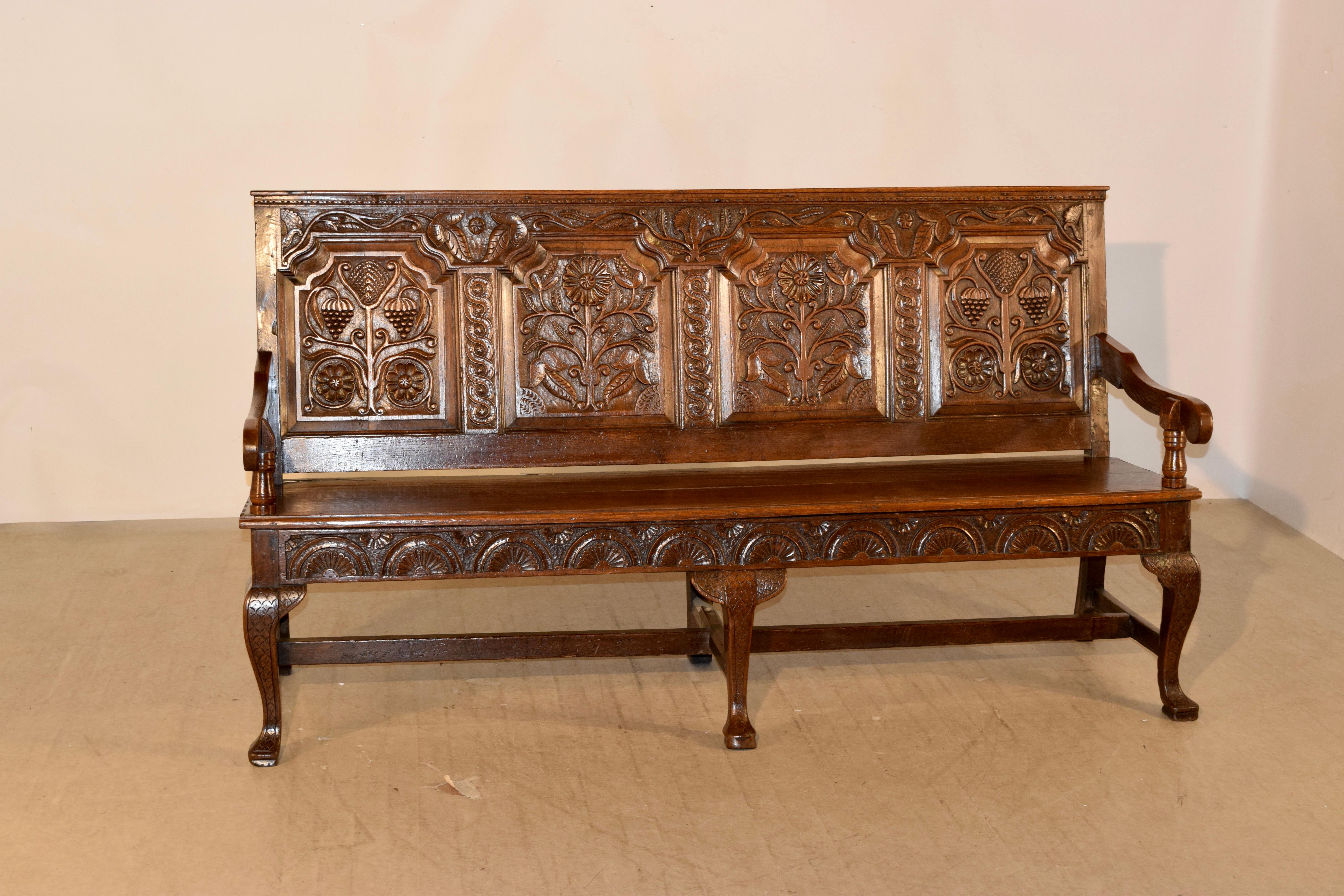 Early 18th Century Paneled Bench In Good Condition For Sale In High Point, NC