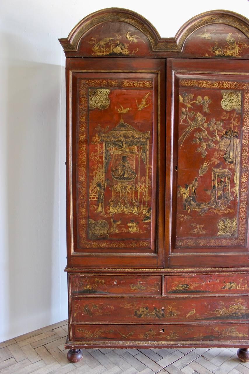 Early 18th Century Portuguese Red Lacquer Cabinet 2