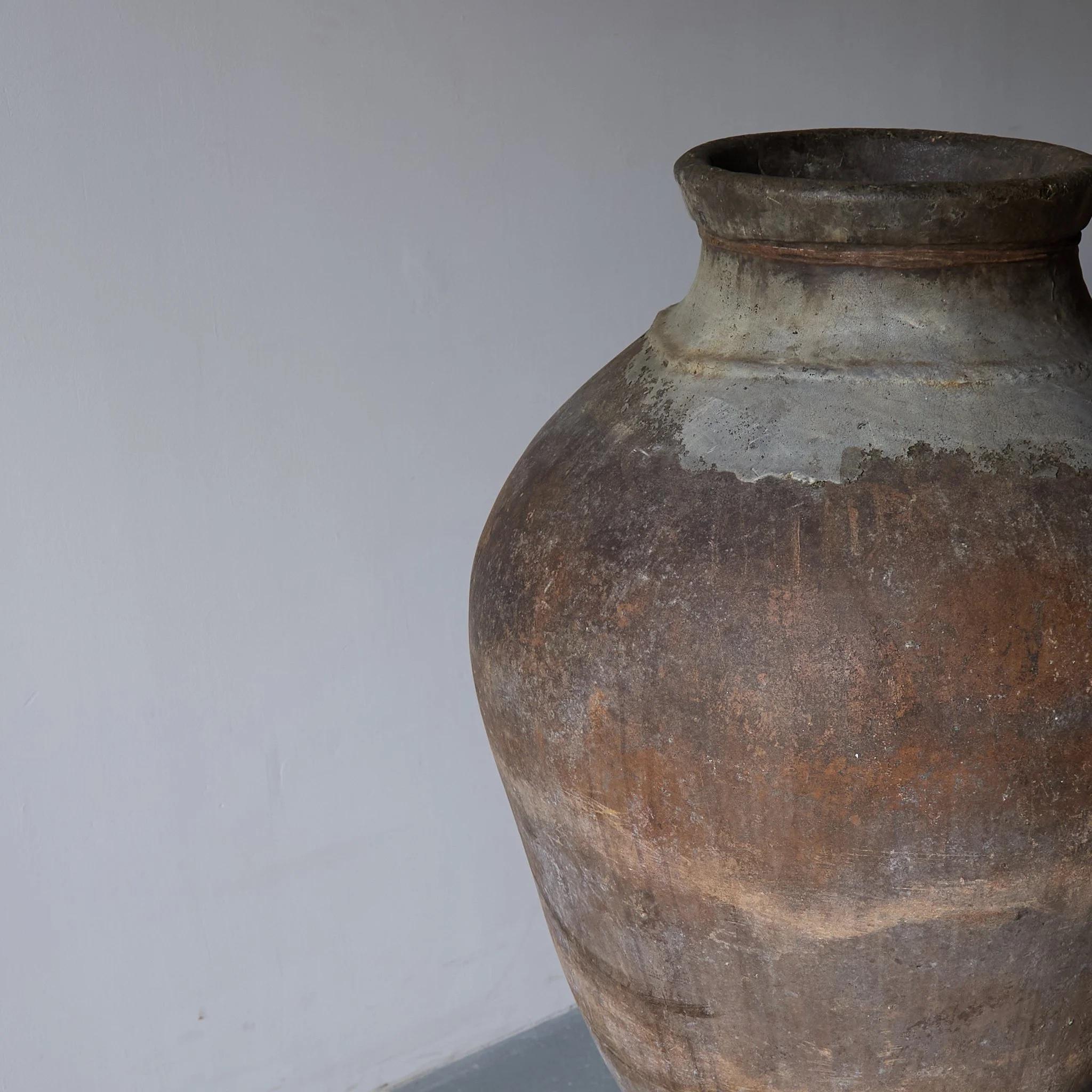 Vaso provinciale dell'inizio del XVIII secolo in vendita 1