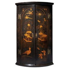 Antique Early 18th Century Queen Anne/George I Japanned Chinoiserie Corner Cupboard