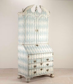 Early 18th Century Queen Anne Hand Painted Bureau Bookcase