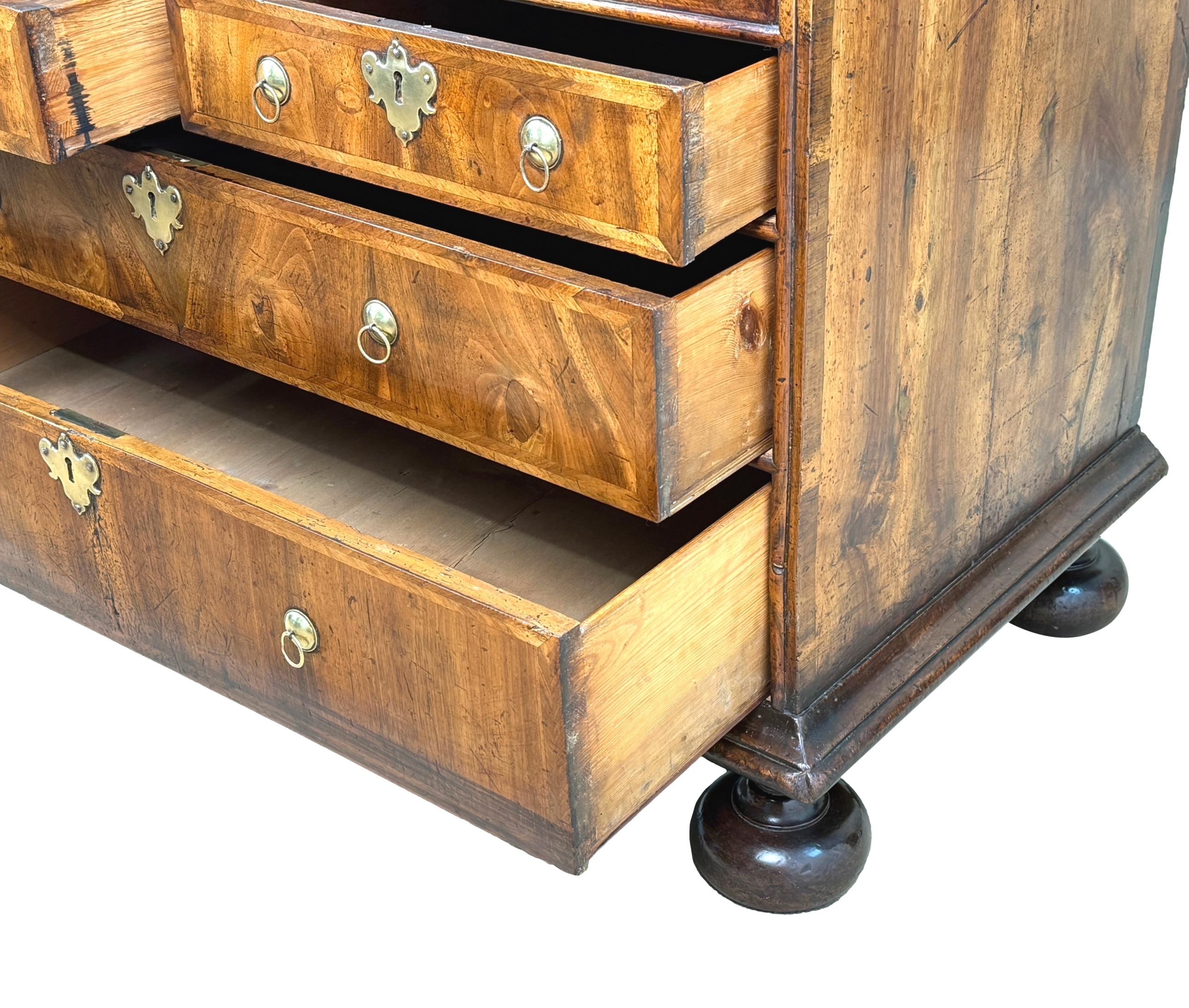 Buró de nogal de principios del siglo XVIII de la reina Ana en venta 3