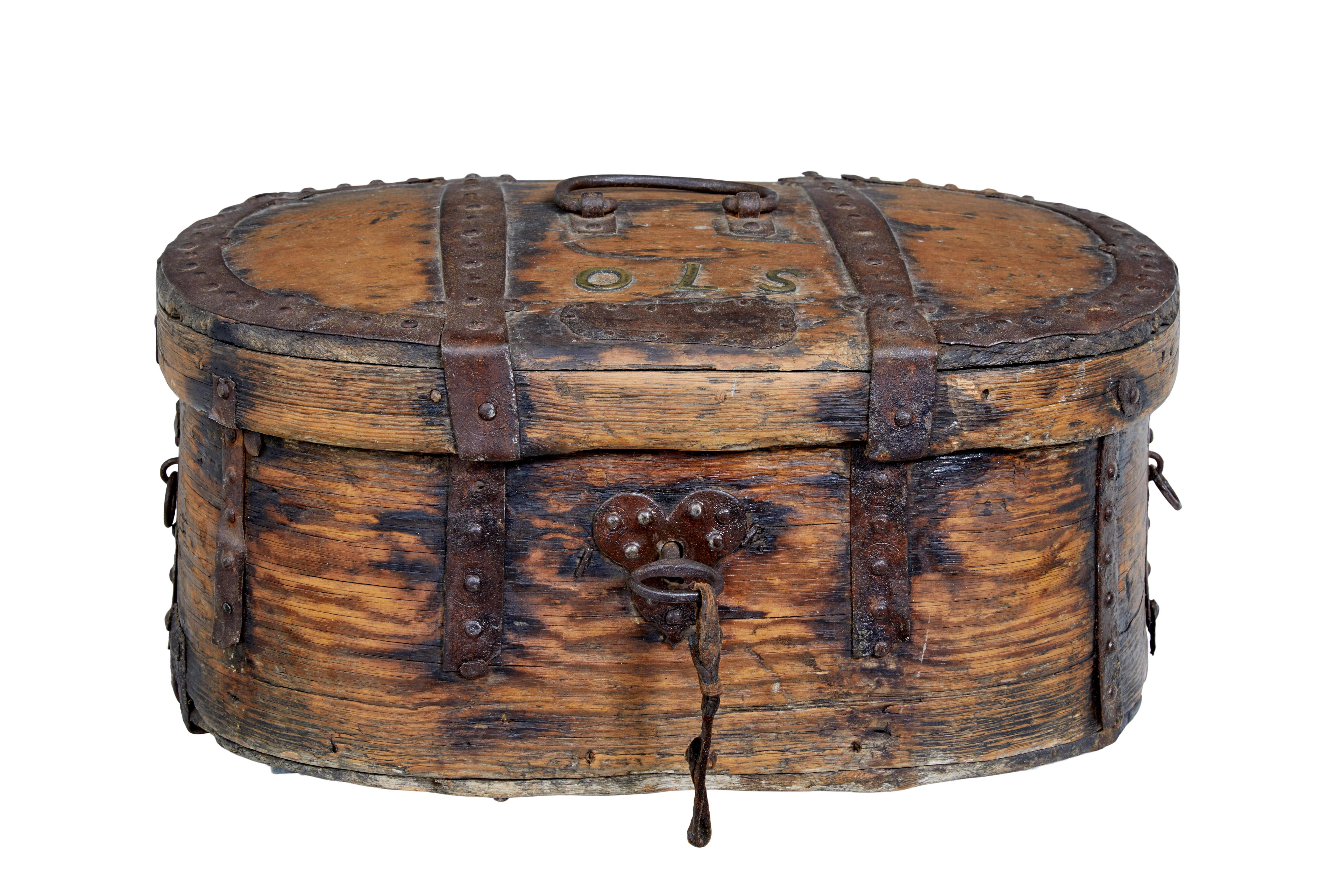 Hand-Crafted Early 18th century Scandinavian baroque oak iron bound box For Sale
