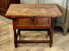 Early 18th Century Single Drawer Spanish Walnut Tavern Table