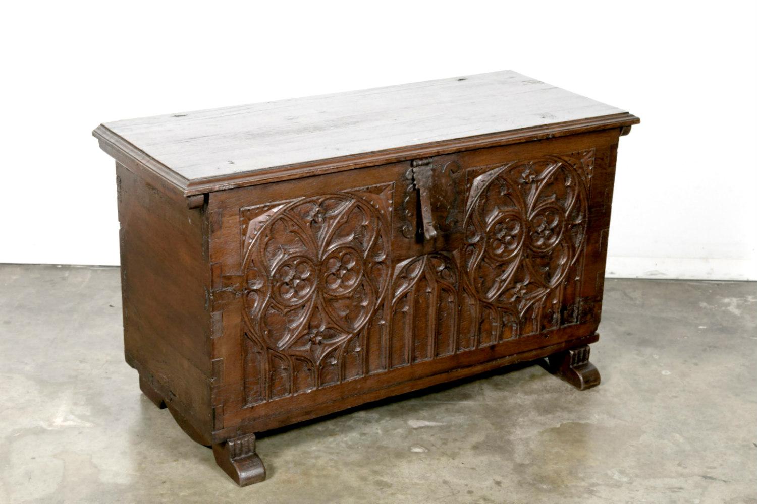 Early 18th Century Spanish Carved Oak Gothic Style Coffer or Chest 1