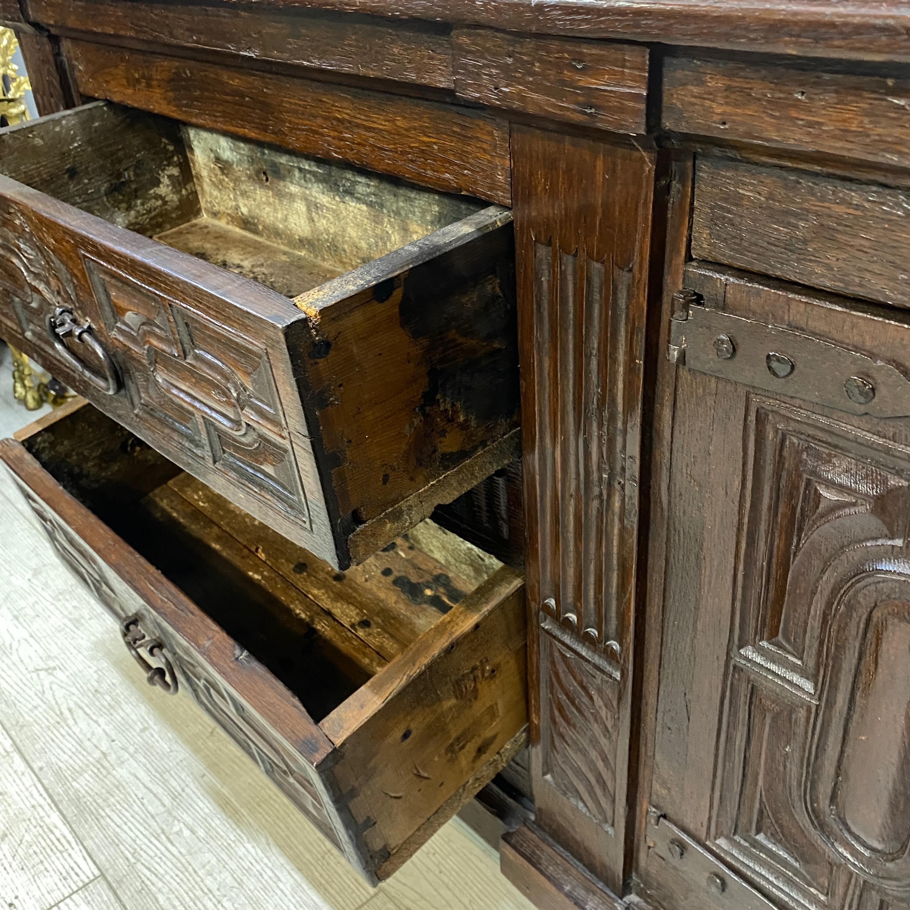 Early 18th Century Spanish Oak Low Side Cabinet Credenza 6