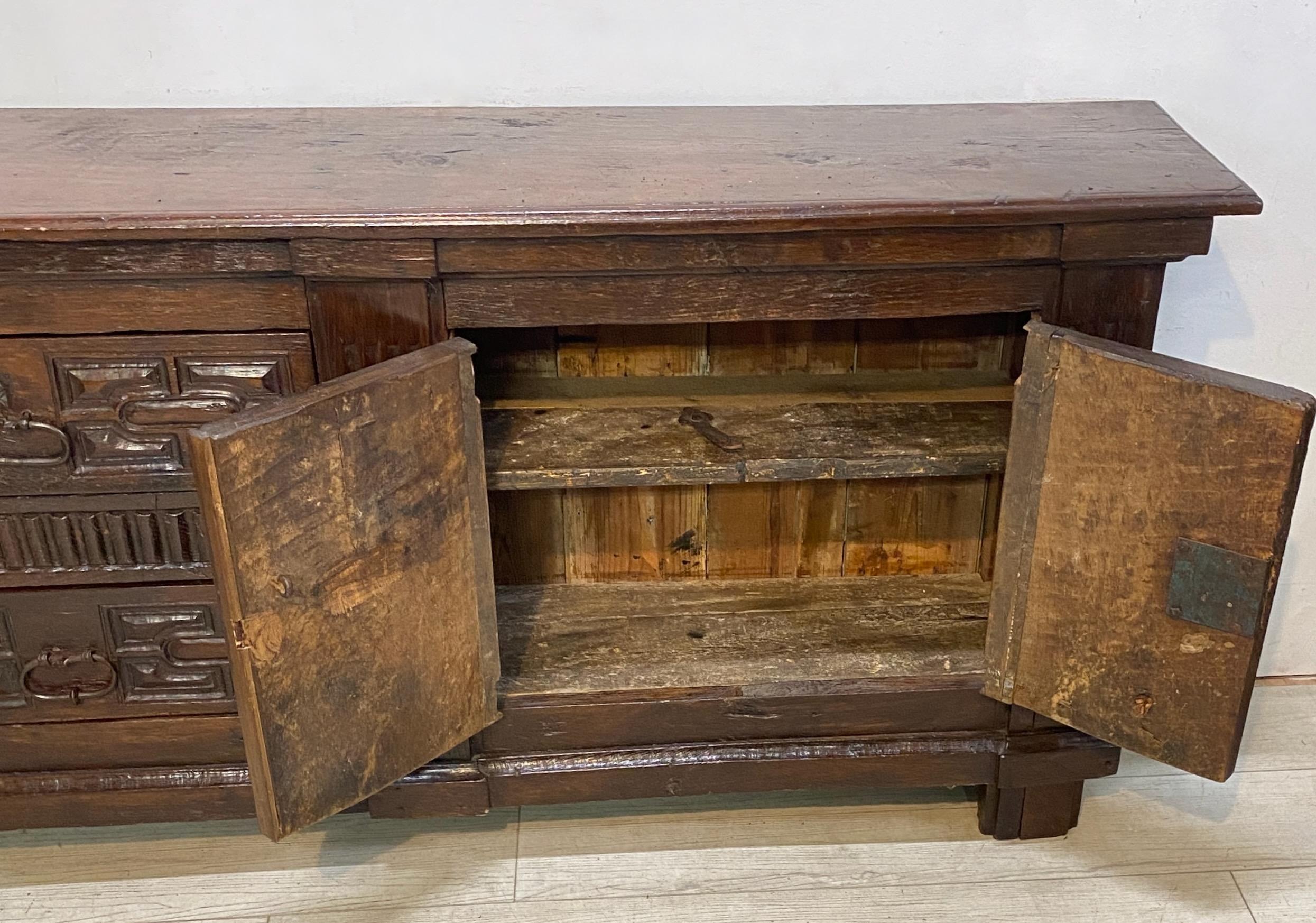Early 18th Century Spanish Oak Low Side Cabinet Credenza 5
