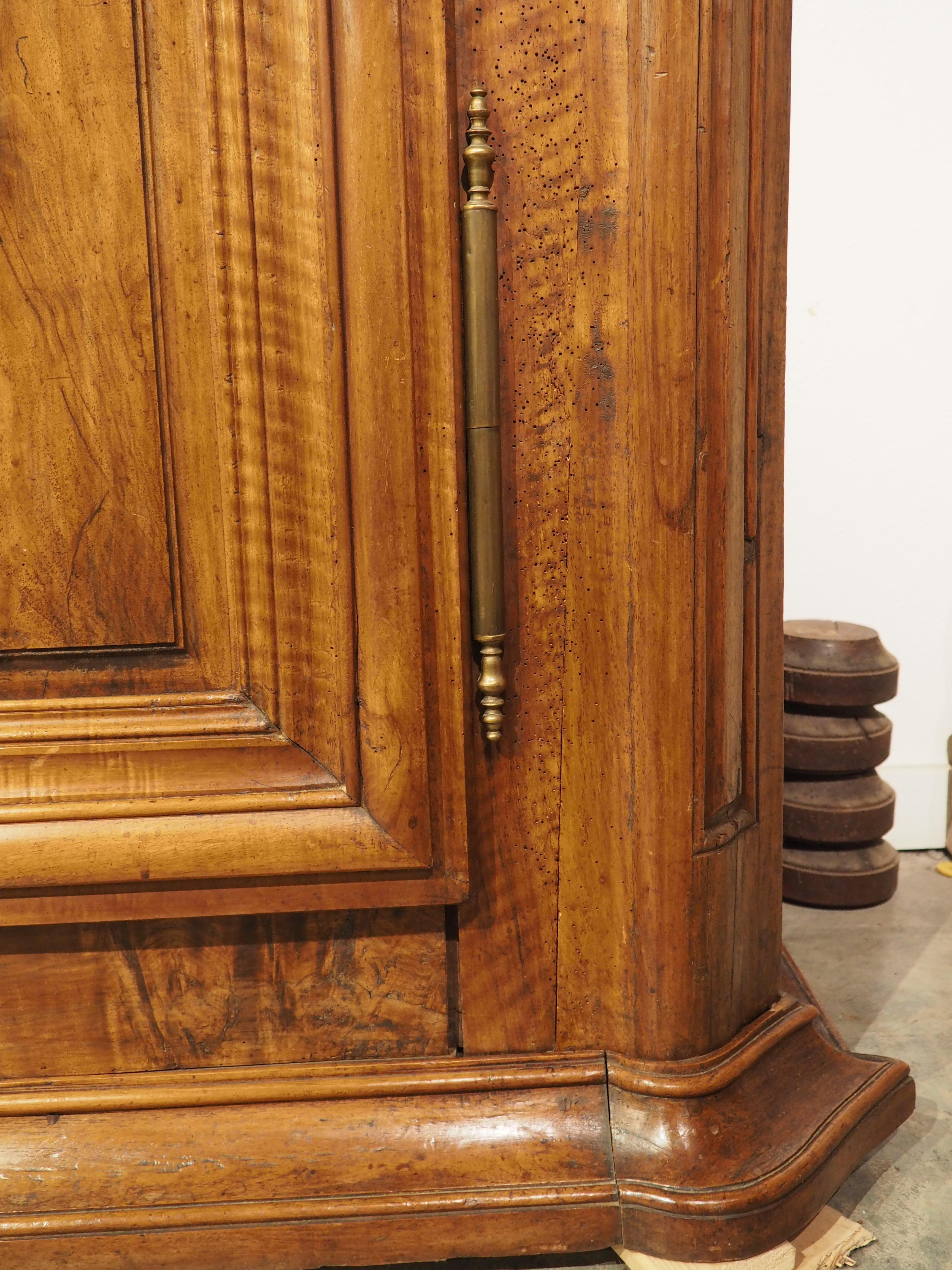 Early 18th Century Walnut and Olive Wood Armoire from Eastern France For Sale 7
