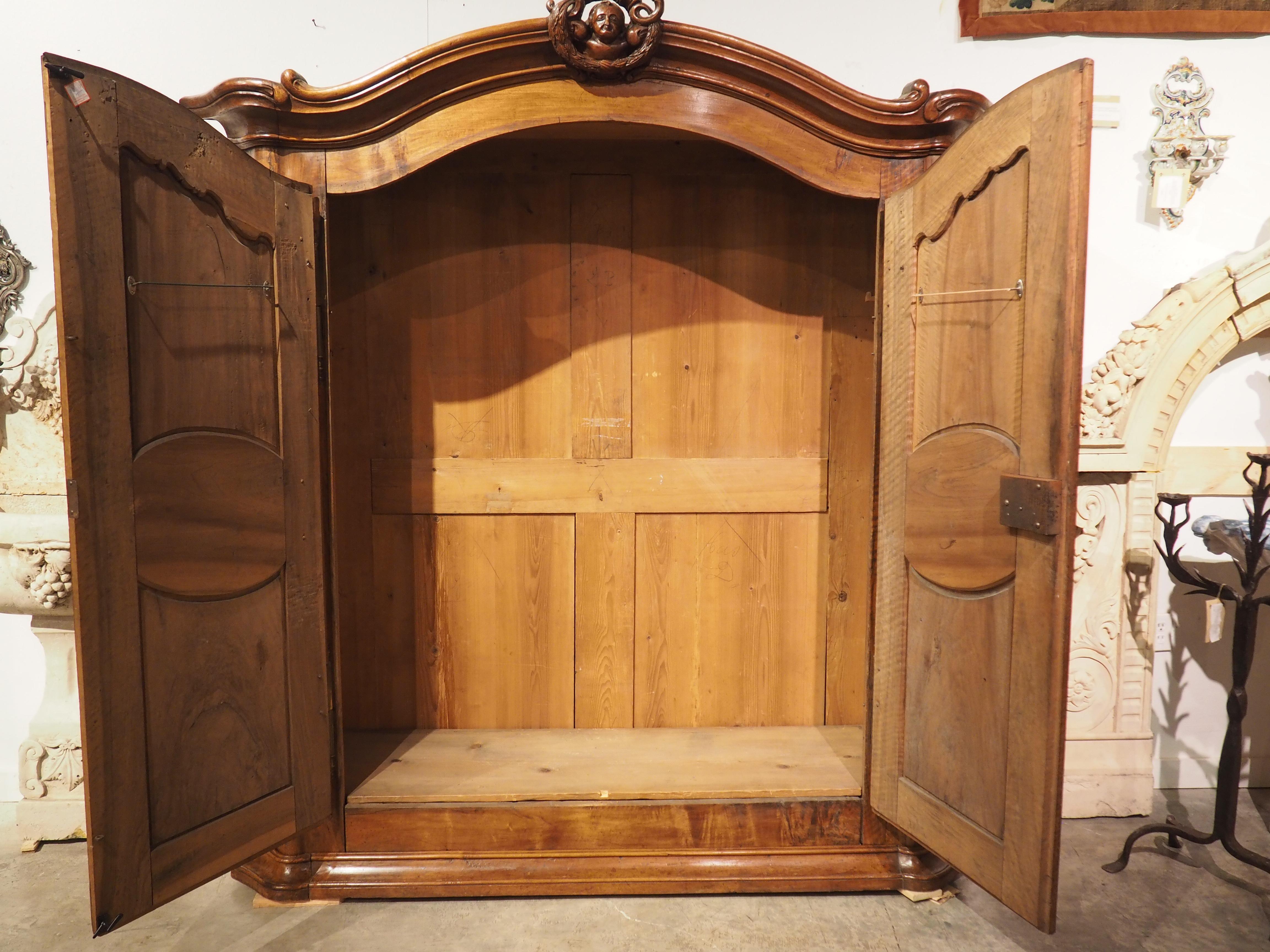 Early 18th Century Walnut and Olive Wood Armoire from Eastern France For Sale 10