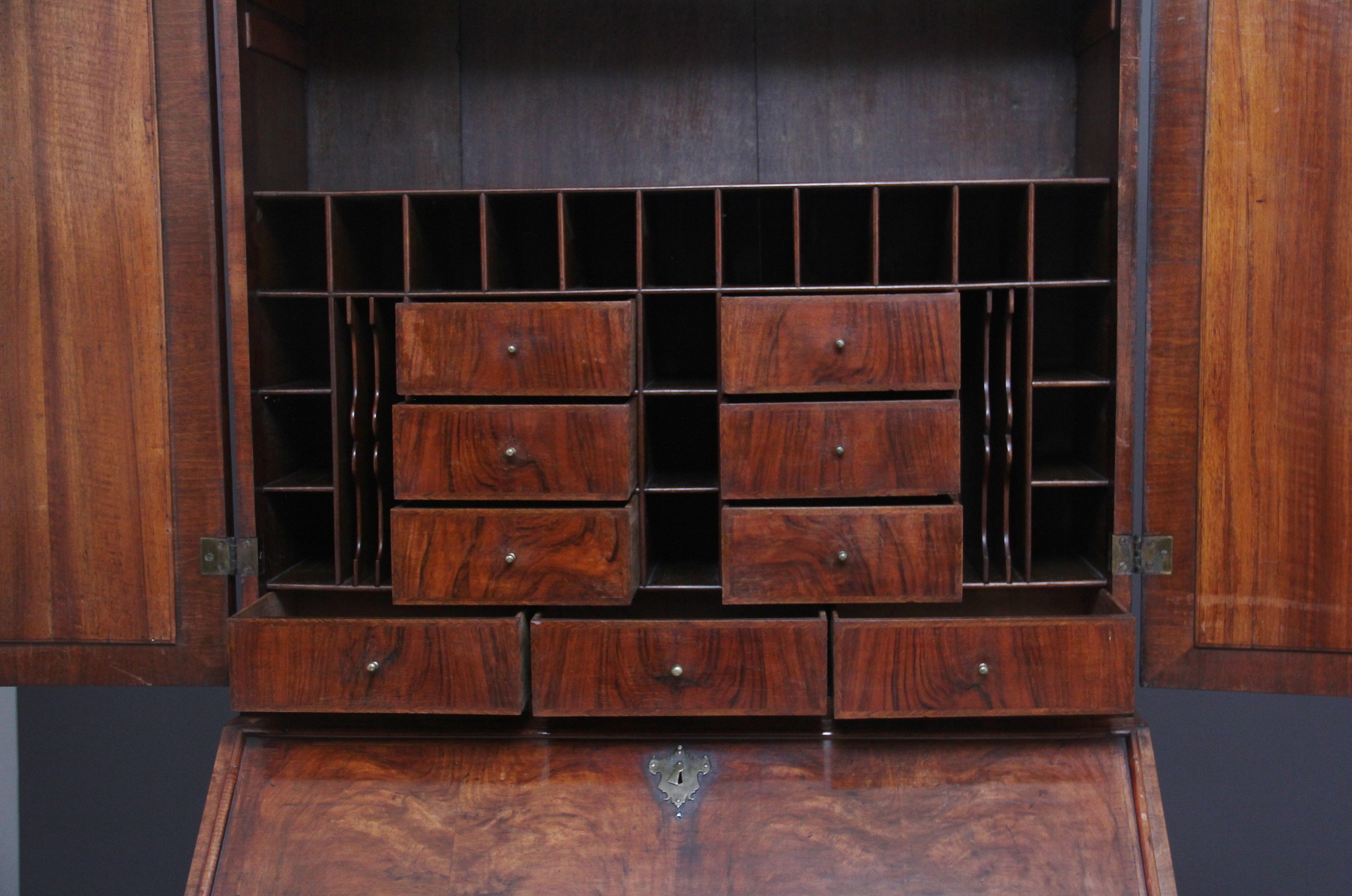 Early 18th Century Walnut Bureau Bookcase For Sale 4