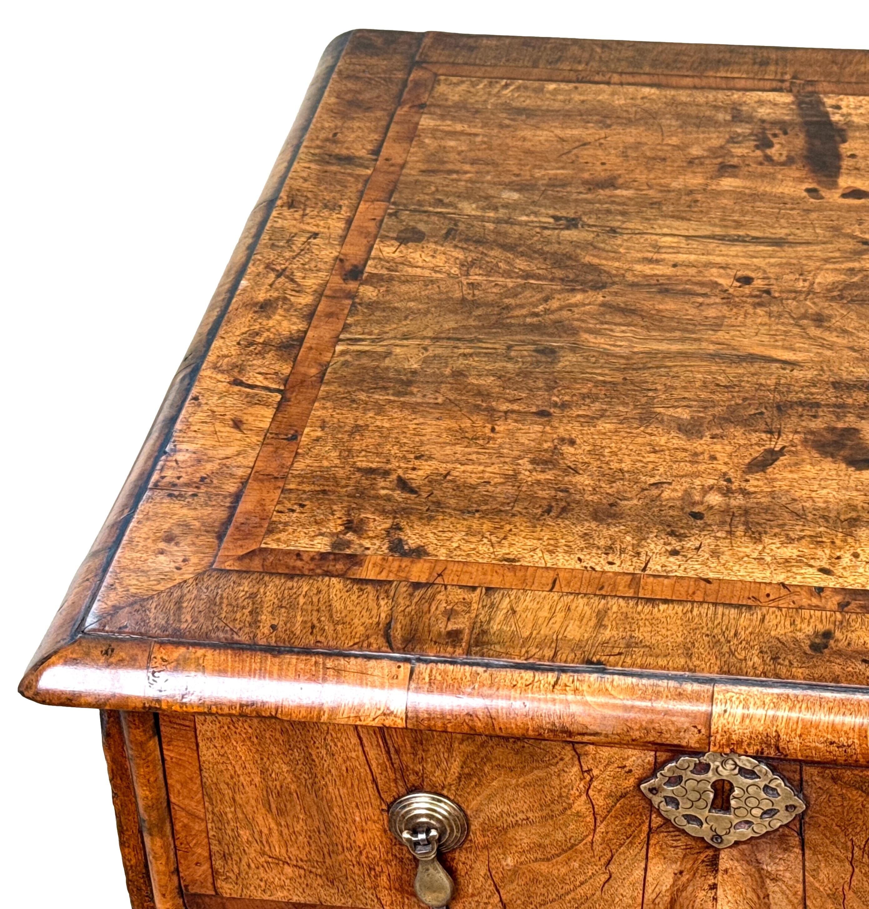 Queen Anne Early 18th Century Walnut Chest Of Drawers For Sale