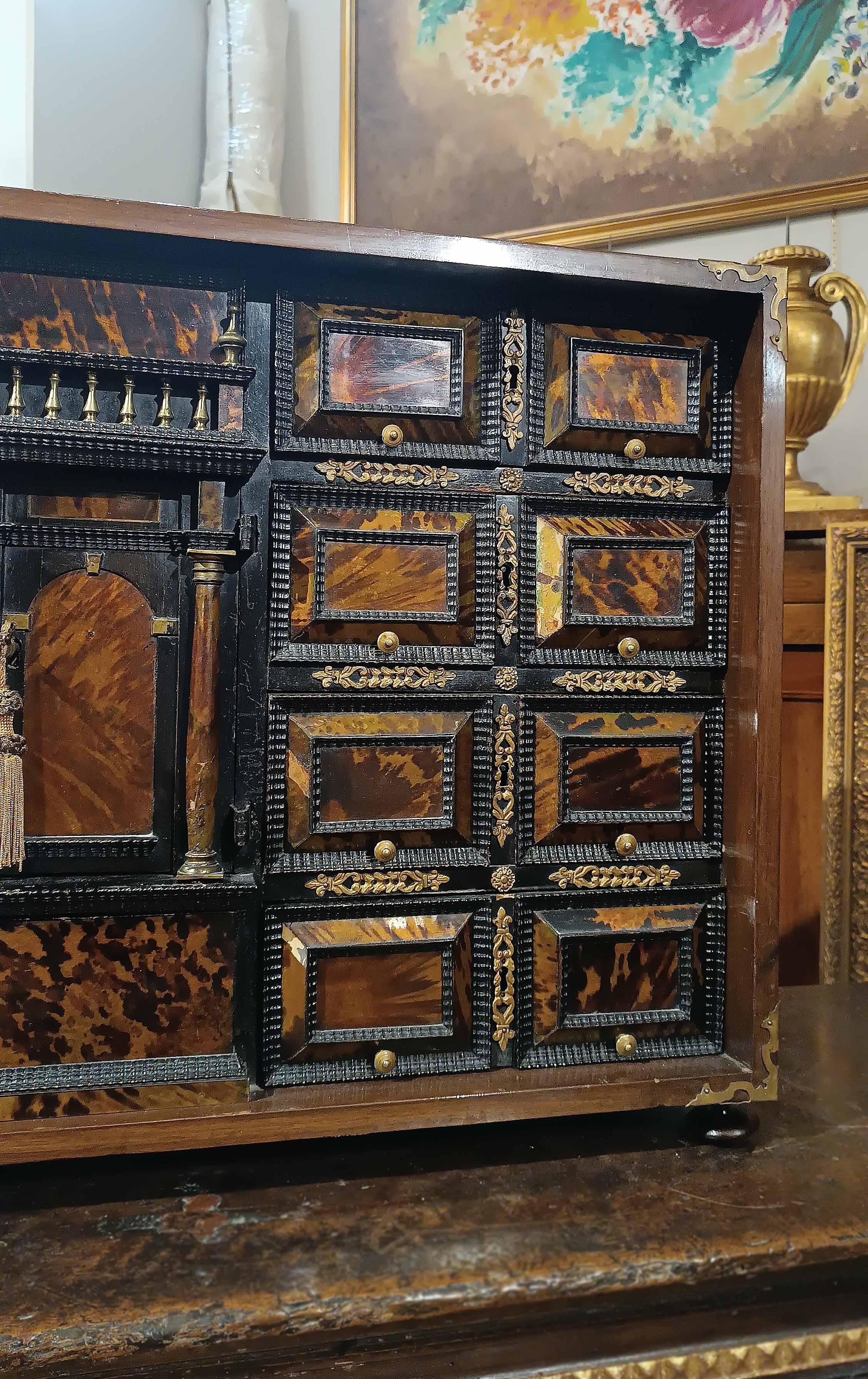 18th Century EARLY 18th CENTURY WALNUT COIN CABINET WITH FINISHES For Sale