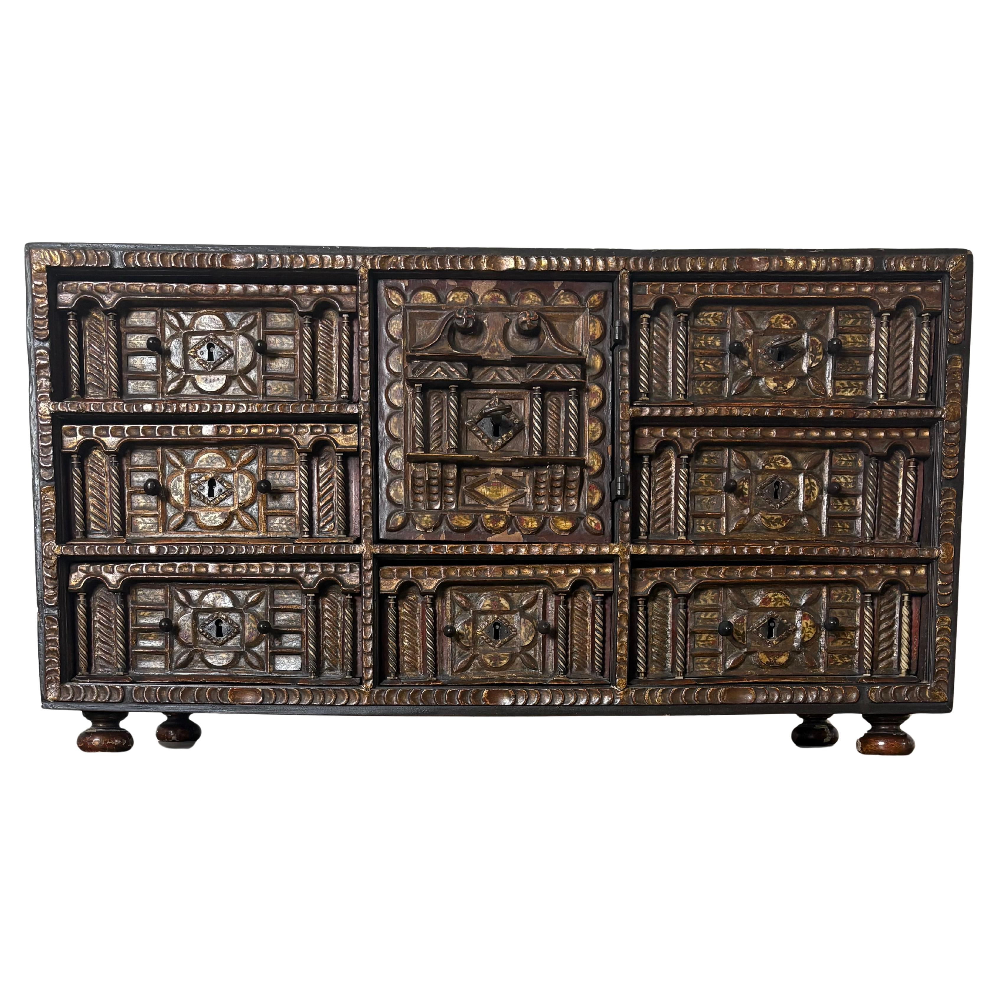 Early 18th Century Walnut Spanish Varguenog For Sale