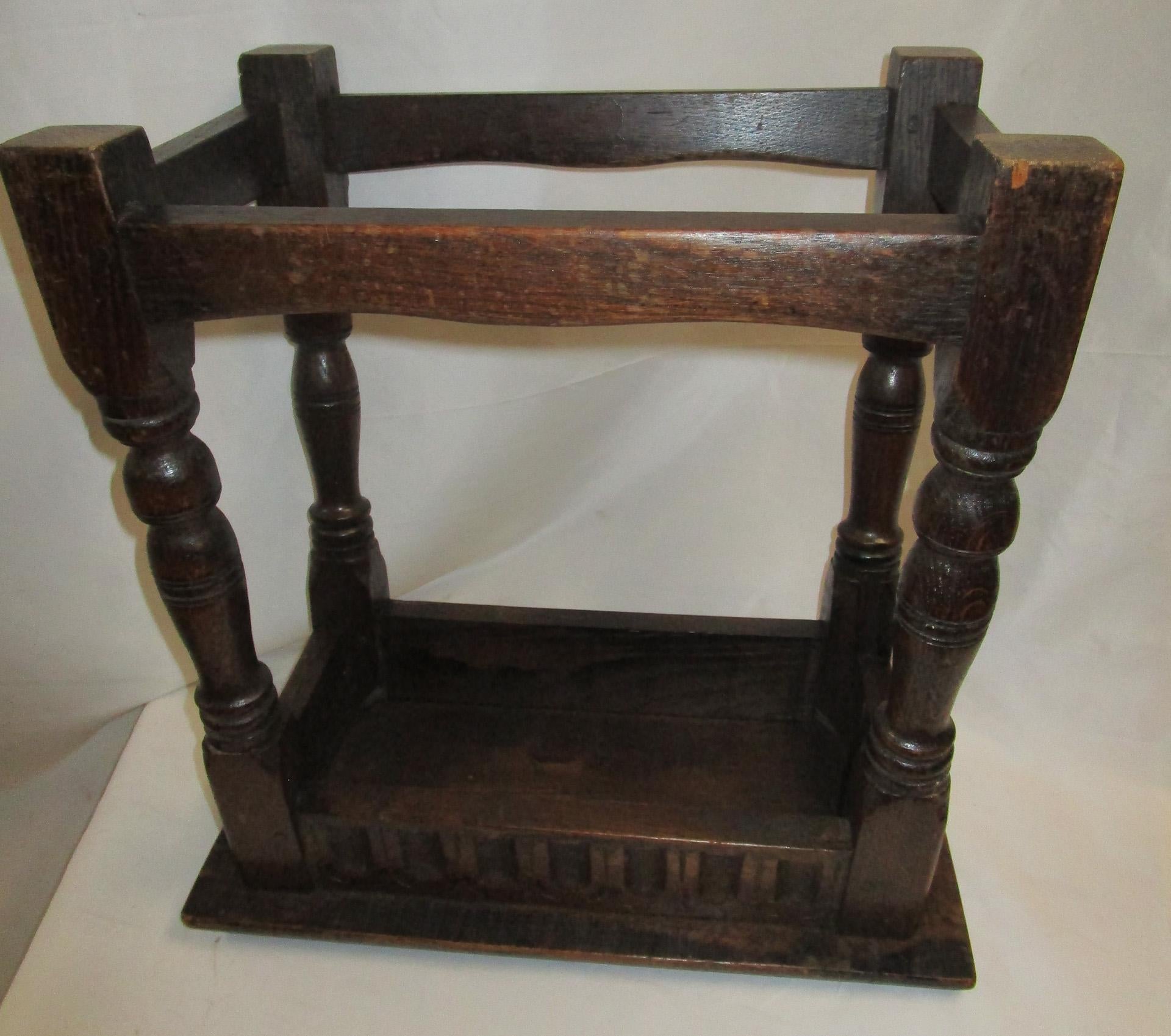 Early 18thc English Carved Oak Joint Stool with Pegged Construction For Sale 7