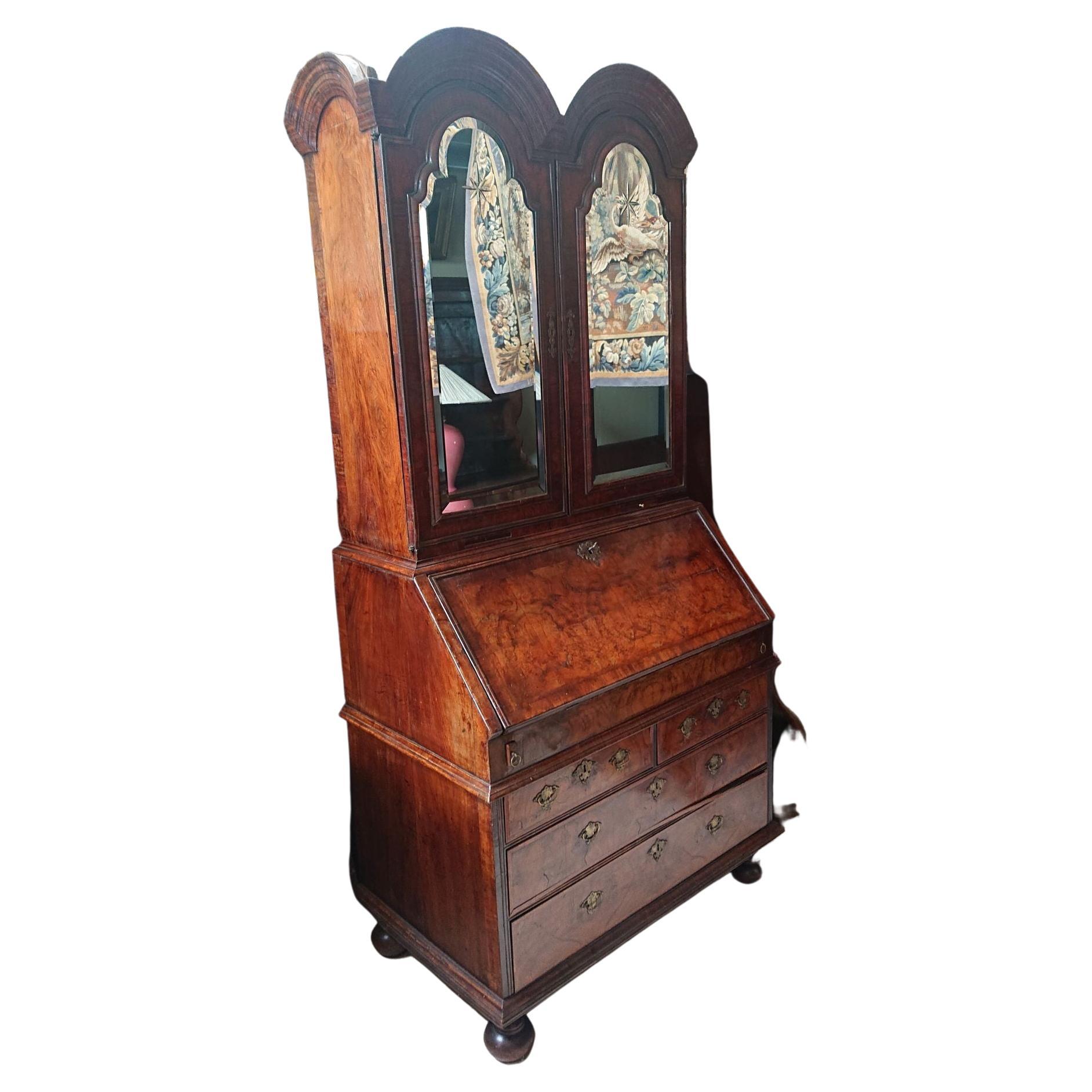 Early 18thC George I period Antique Walnut Secretary Secretaire Bureau Bookcase For Sale
