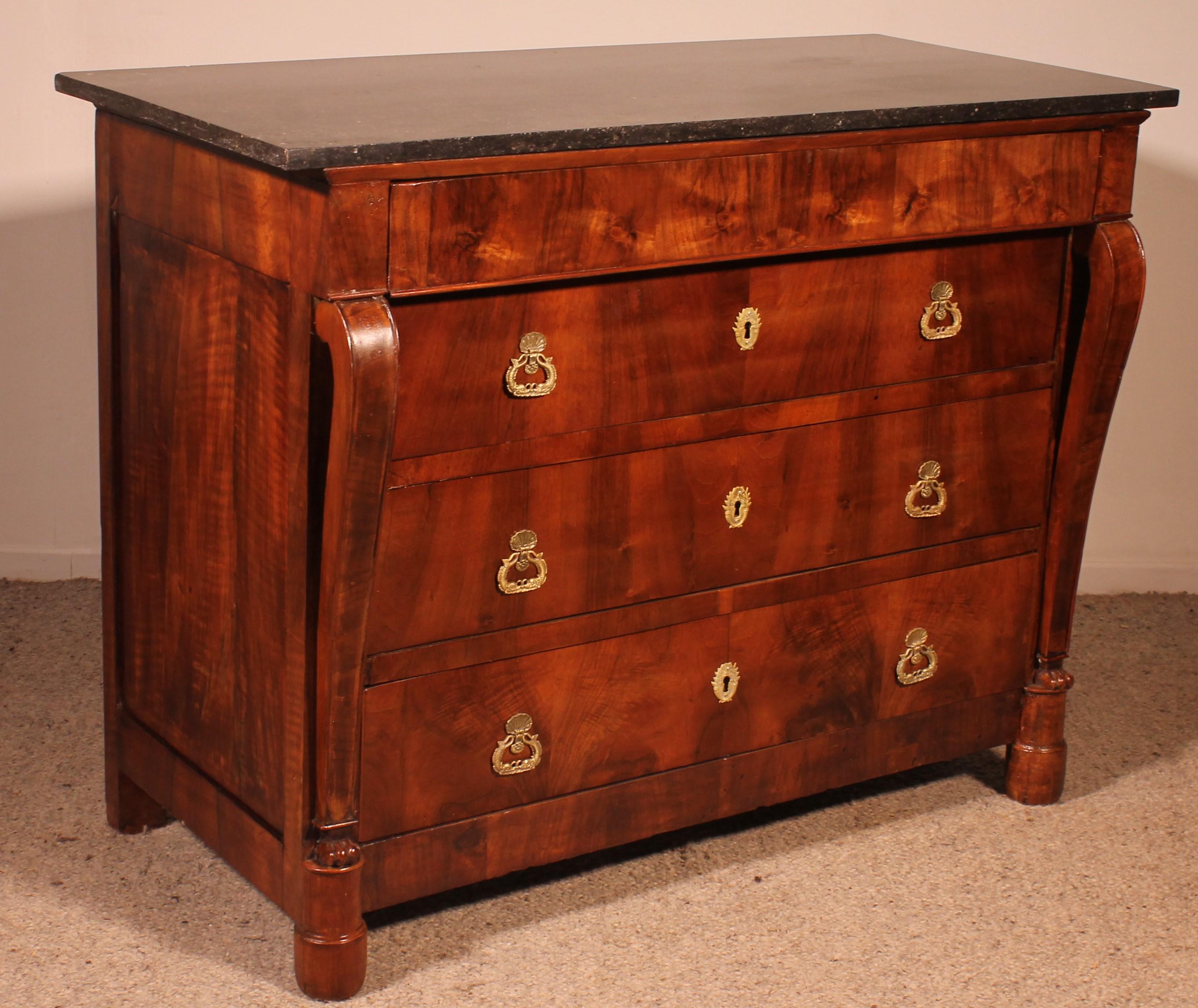 Early 19 Century French Chest Of Drawers In Walnut For Sale 7