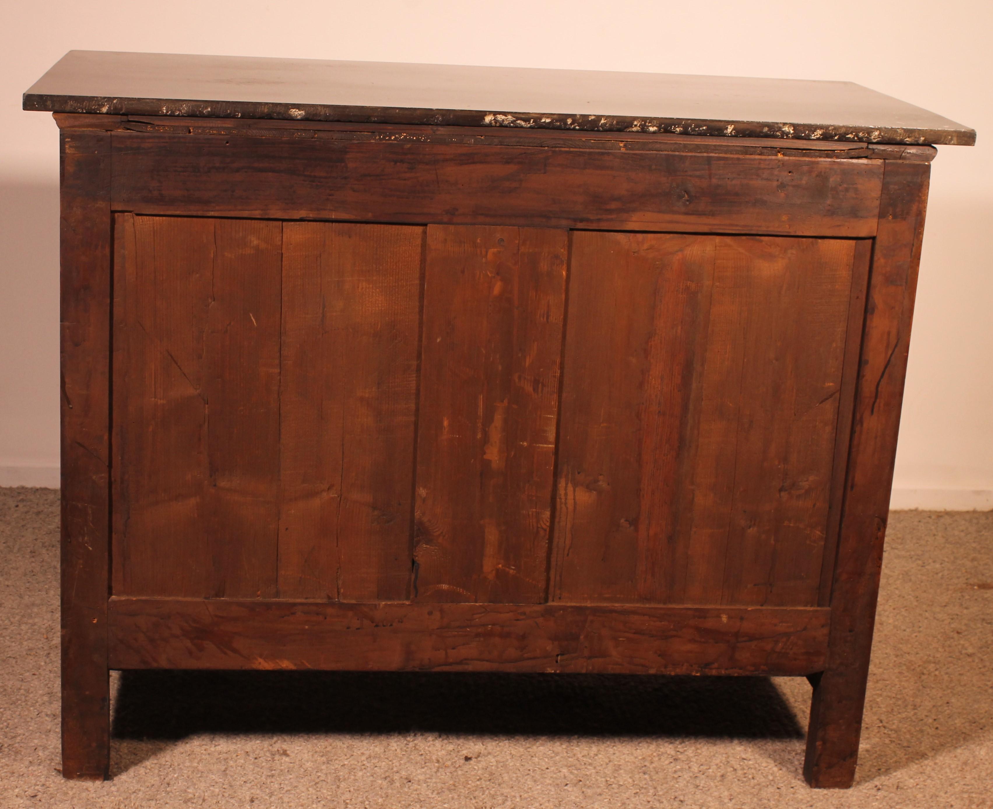 Early 19 Century French Chest Of Drawers In Walnut For Sale 4