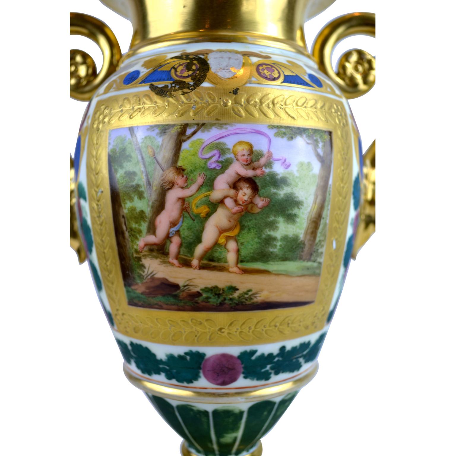 French Early 19th Century Paris Porcelain Vase For Sale