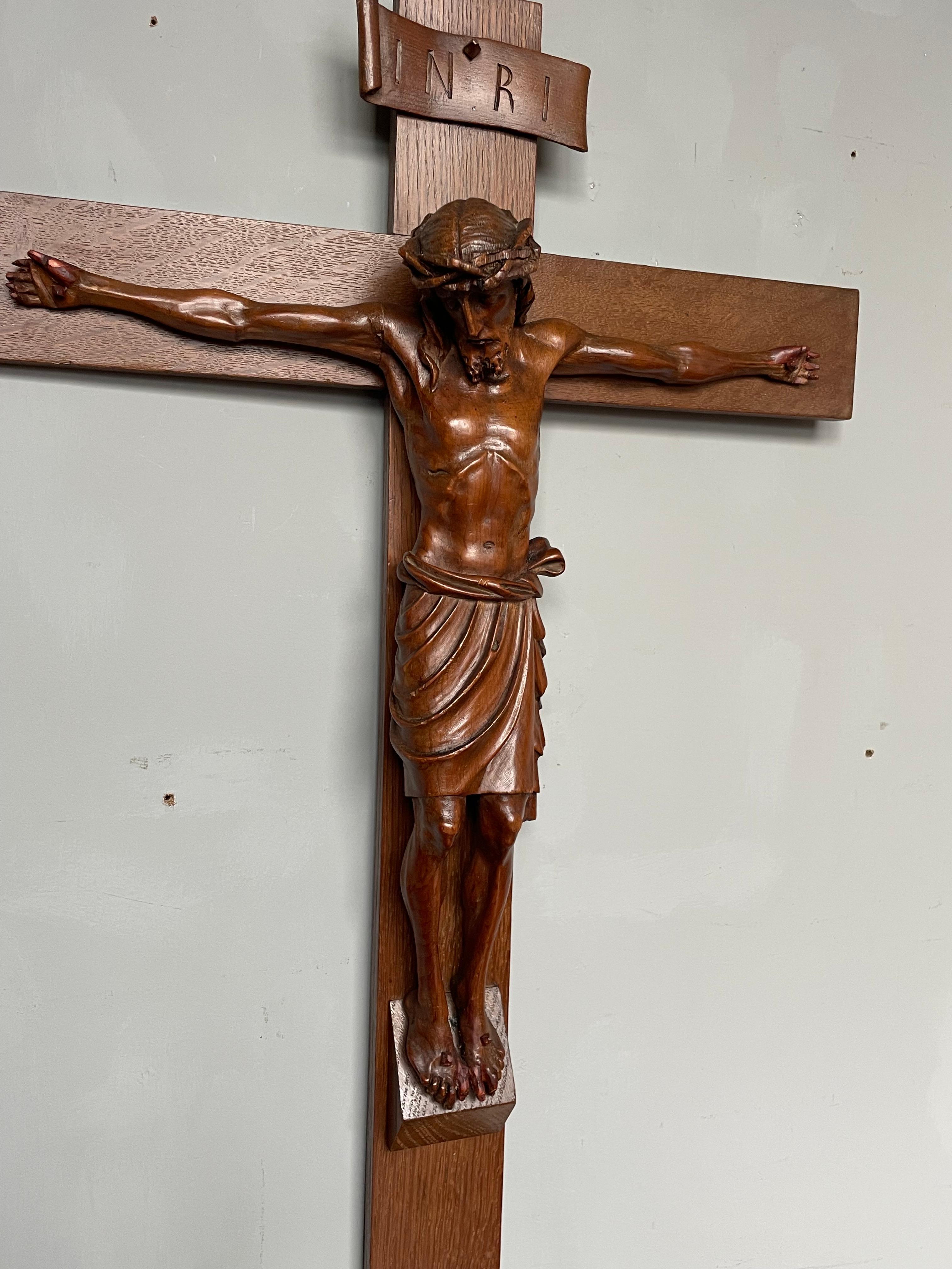 Early 1900 and Very Fine Quality Hand Carved Wall Crucifix / Jesus on the Cross For Sale 4