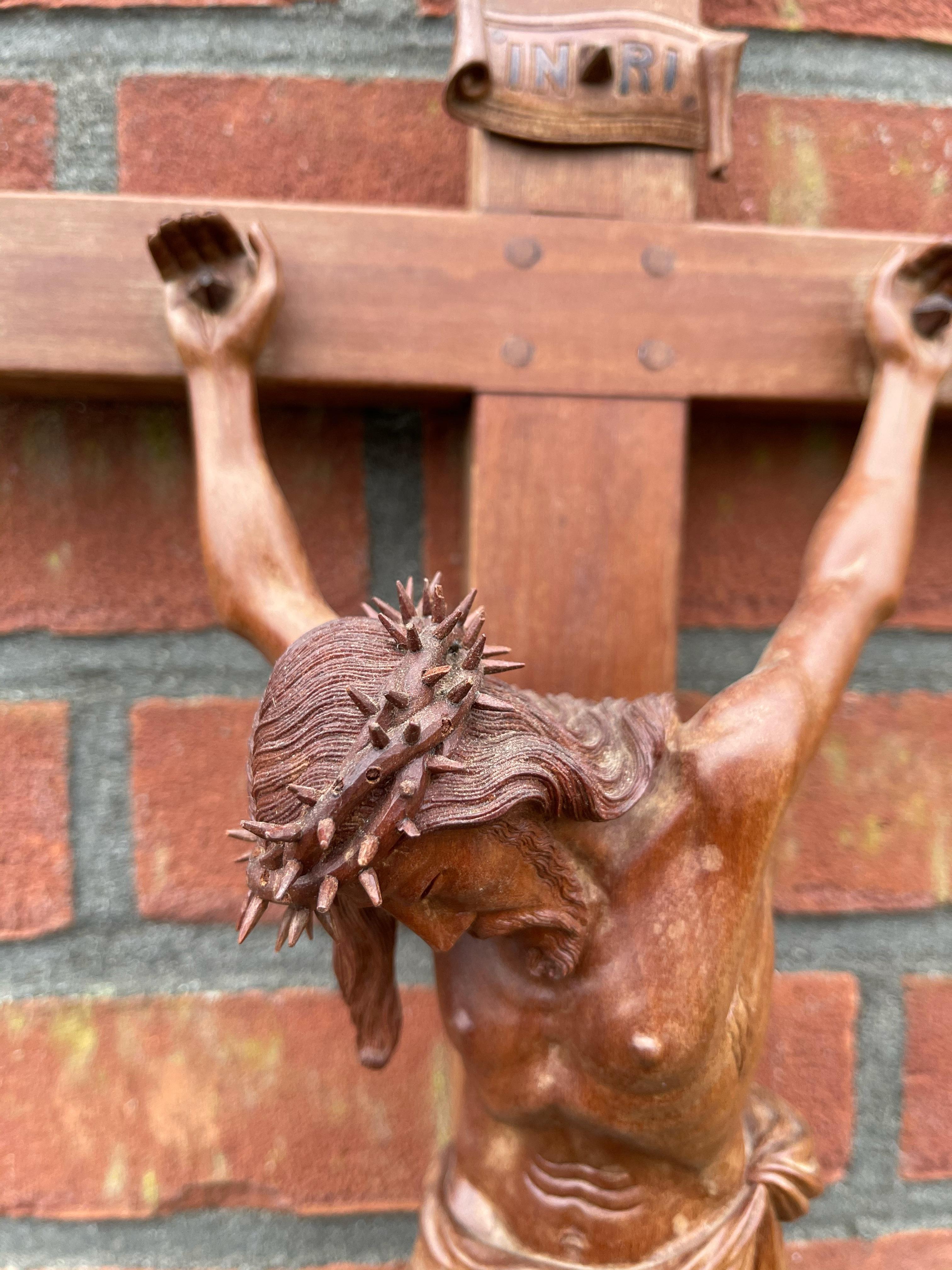 Early 1900 and Very Fine Quality Hand Carved Wall Crucifix / Jesus on the Cross 3