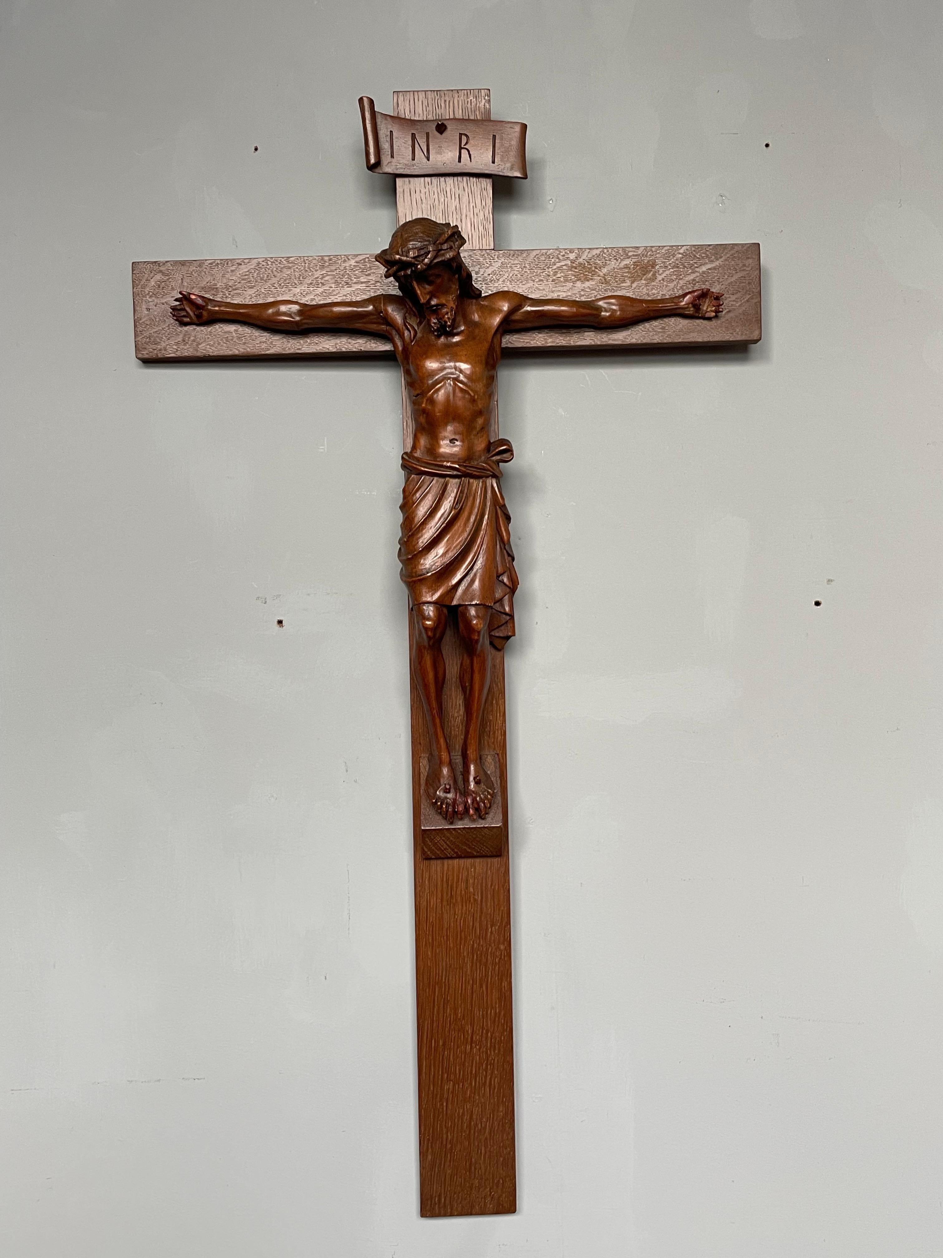 Early 1900 and Very Fine Quality Hand Carved Wall Crucifix / Jesus on the Cross For Sale 11
