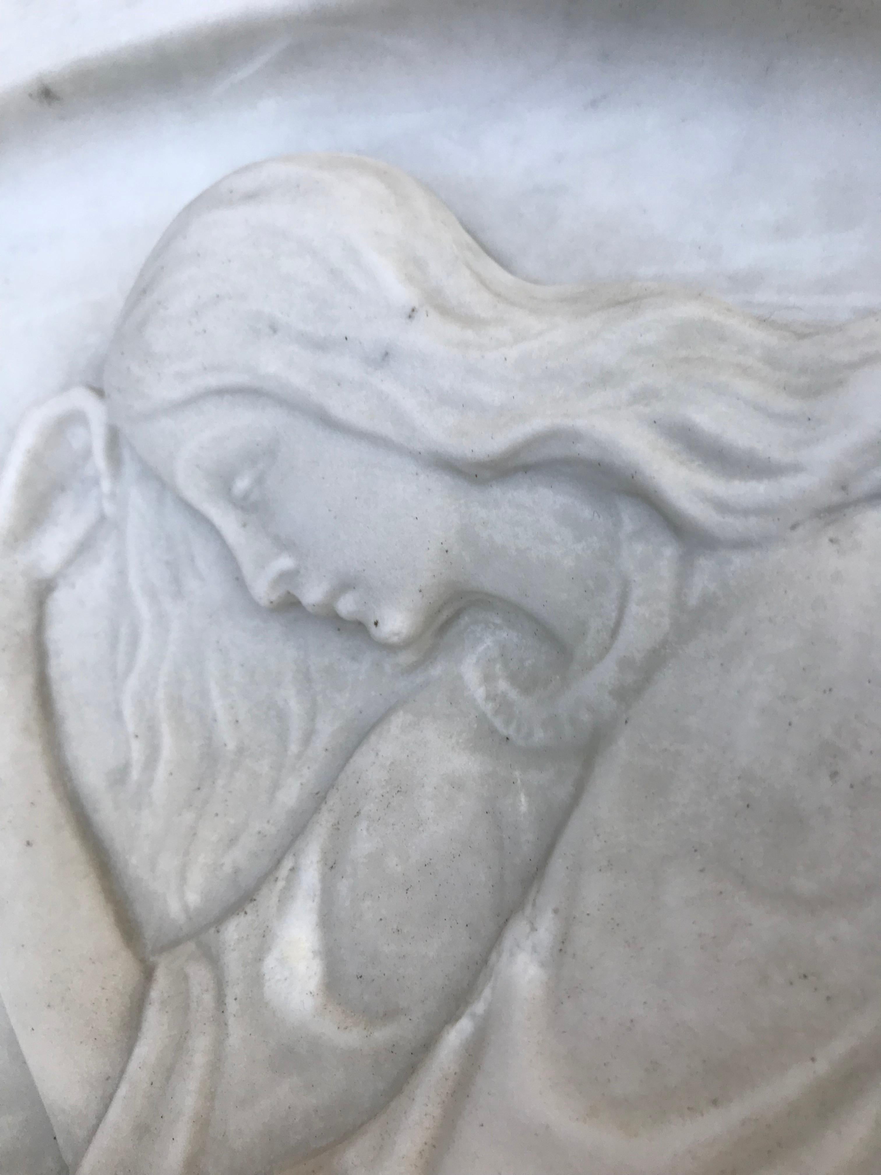 Early 1900 Fine Hand Crafted Marble Wall Plaque with Sculpture of Grieving Angel For Sale 10