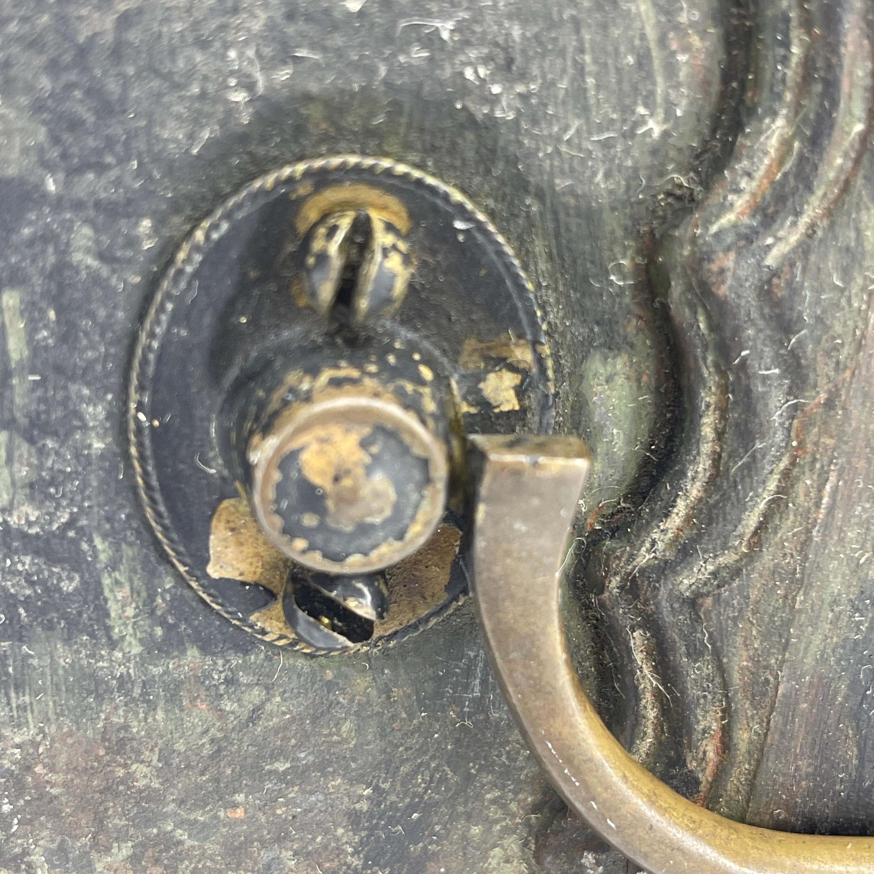 Early 1900 Hundreds Lock Box Safe with Brass Key 3