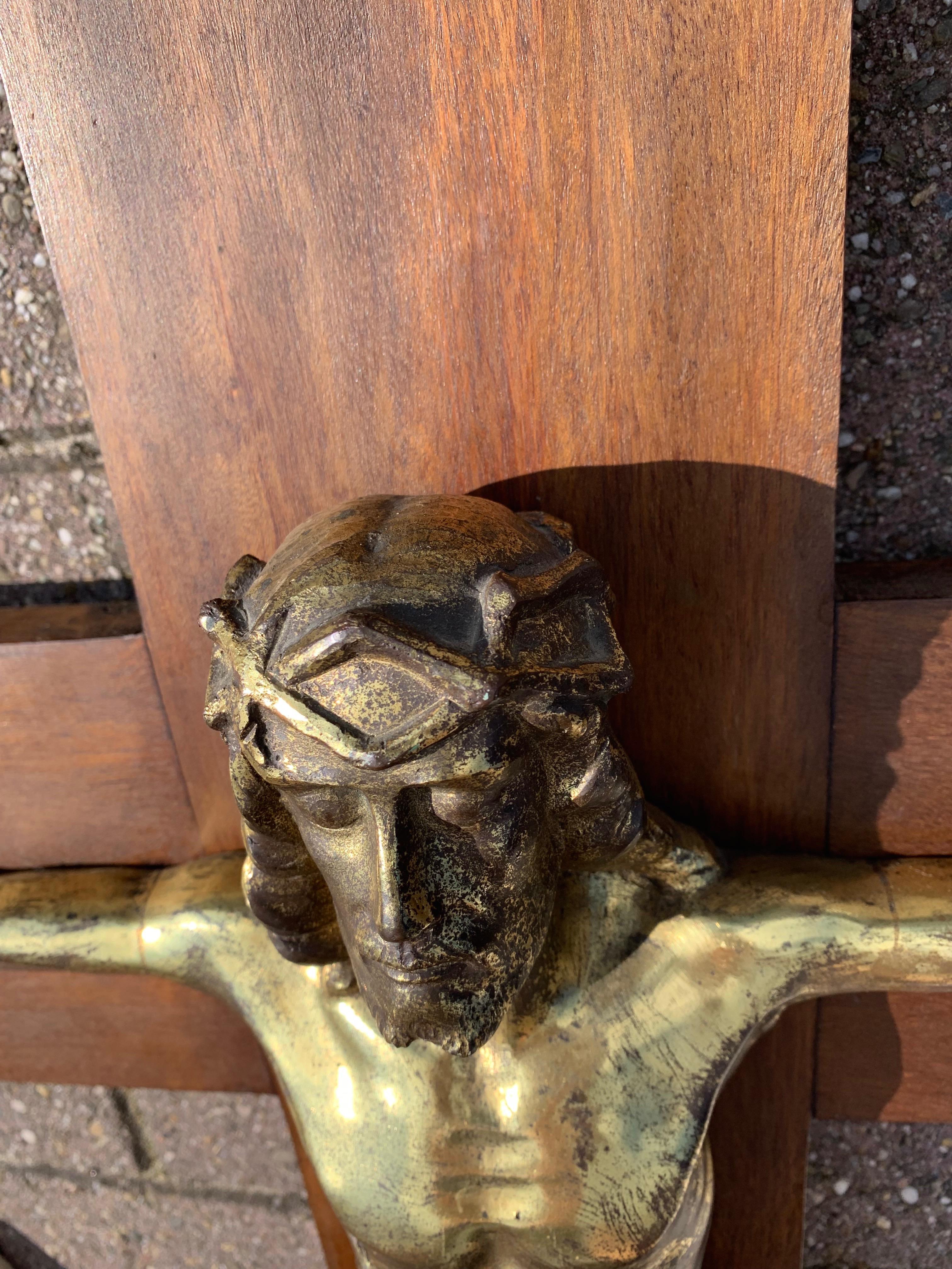 20th Century Early 1900 Large Size & Stylish Bronze Jesus Wall Crucifix / Christ on the Cross