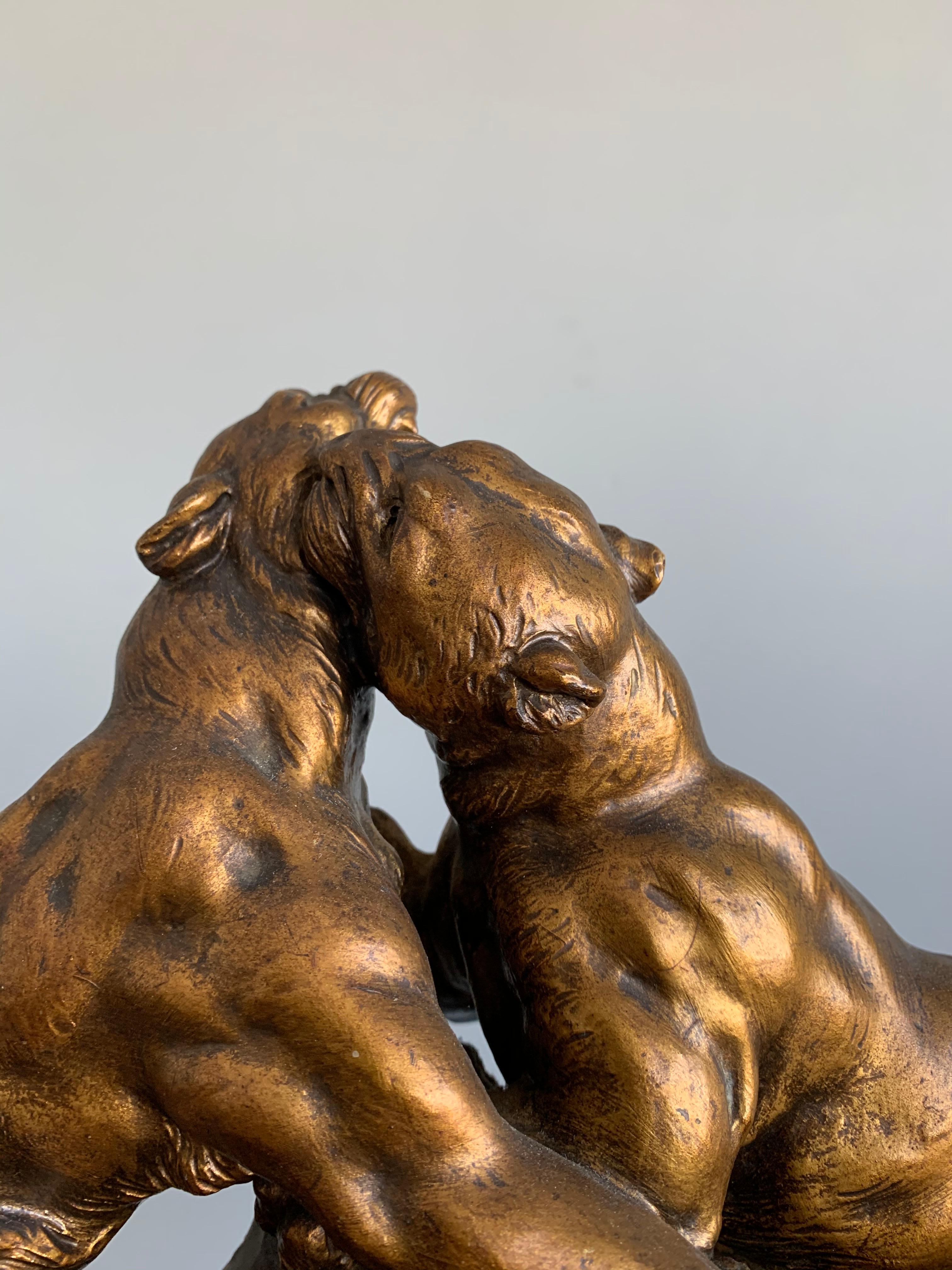 Terrakotta-Skulptur einer kämpften Panther auf einem Marmorsockel von Fagotto aus dem frühen 1900 im Zustand „Hervorragend“ im Angebot in Lisse, NL