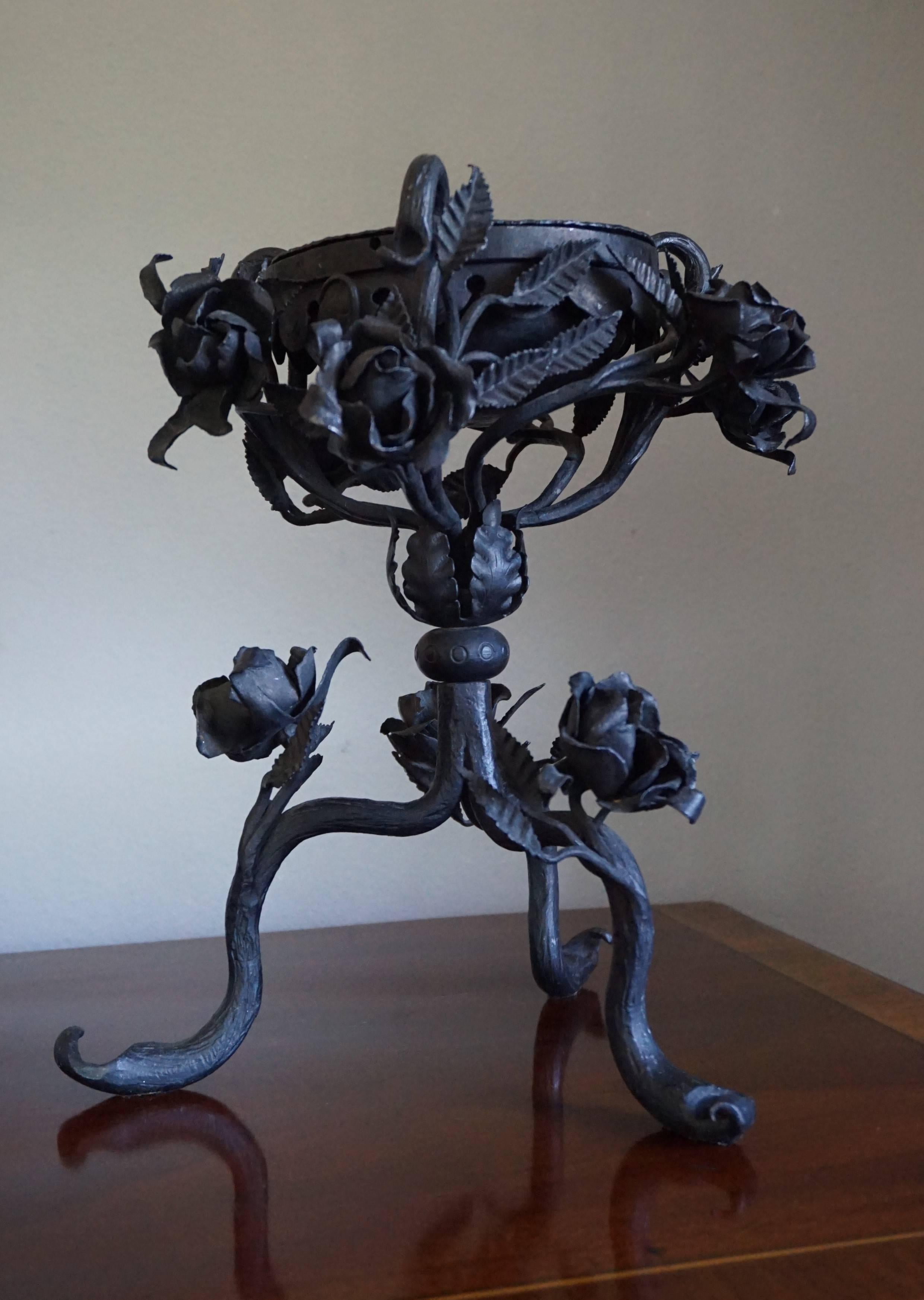 Early 1900 Wrought Iron Arts & Crafts Potpourri Holder 'The Rose Bowl' Planter In Excellent Condition For Sale In Lisse, NL