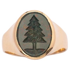 Early 1900s 18ct Gold Signet Ring with Hand-Carved Bloodstone