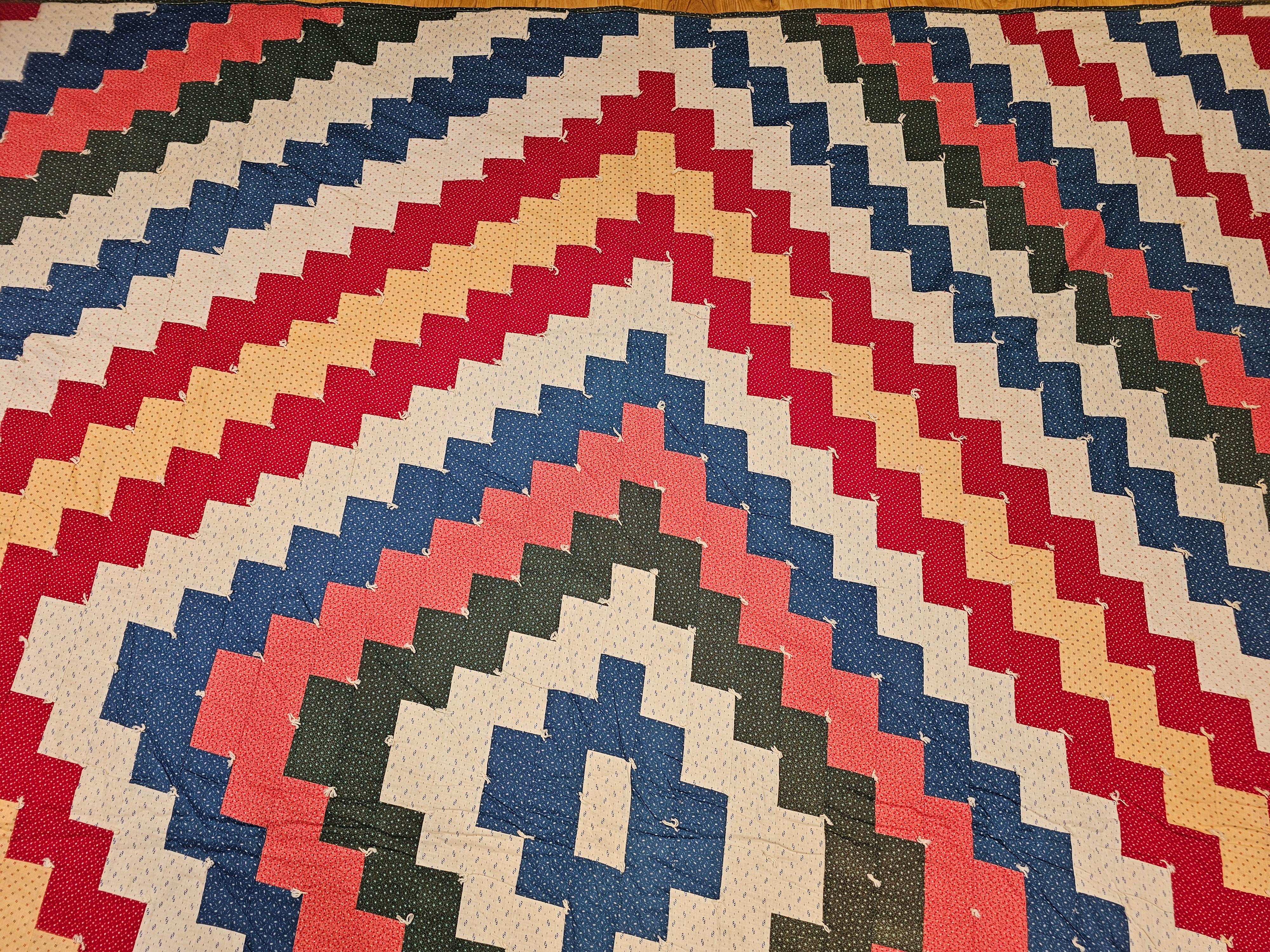 20th Century Early 1900s American Pieced Quilt in Sawtooth Square Pattern with Calico Prints For Sale