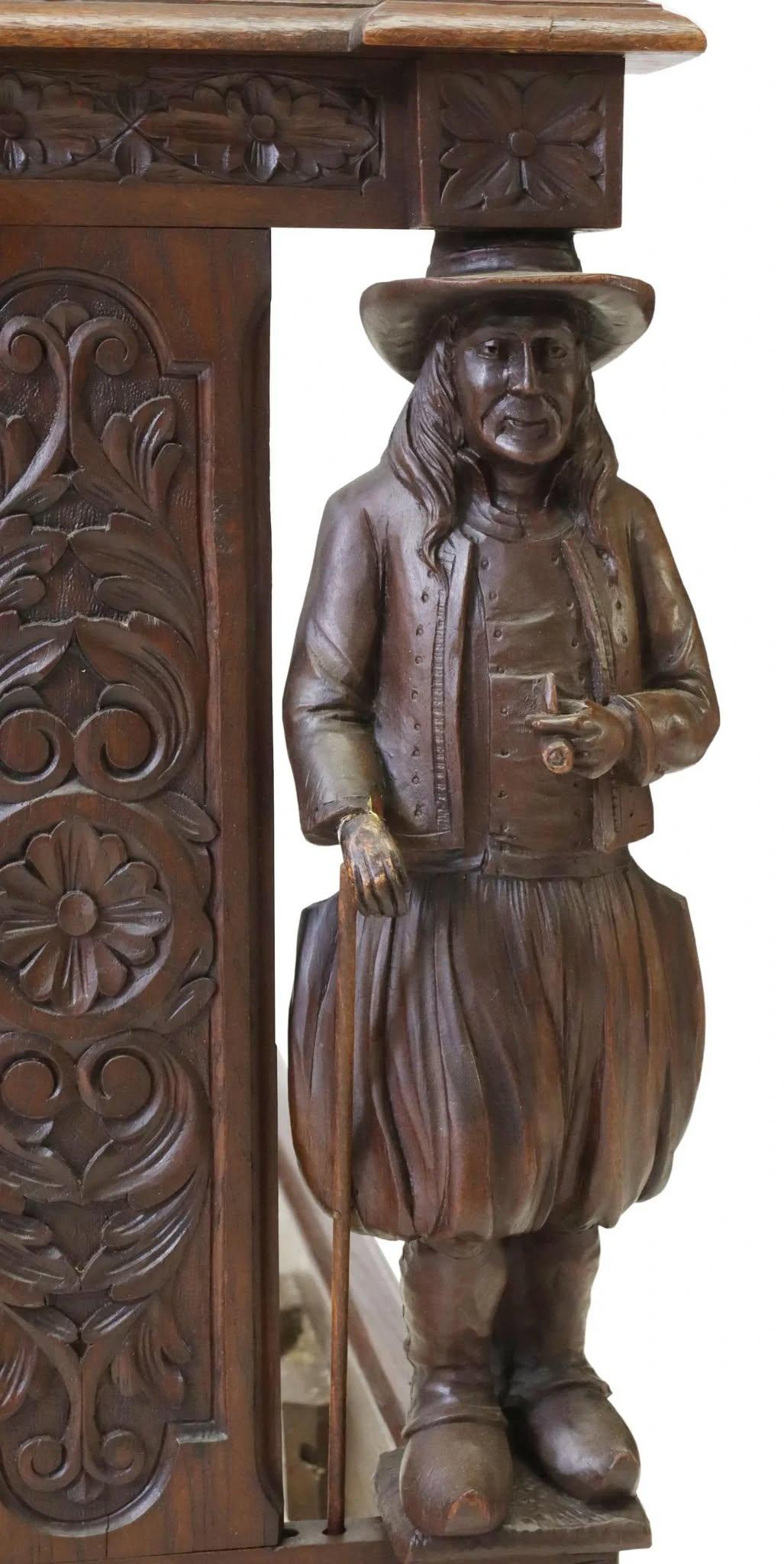 Autre Lit breton français ancien du début des années 1900, figuratif et feuillagé, en chêne sculpté et tourné !