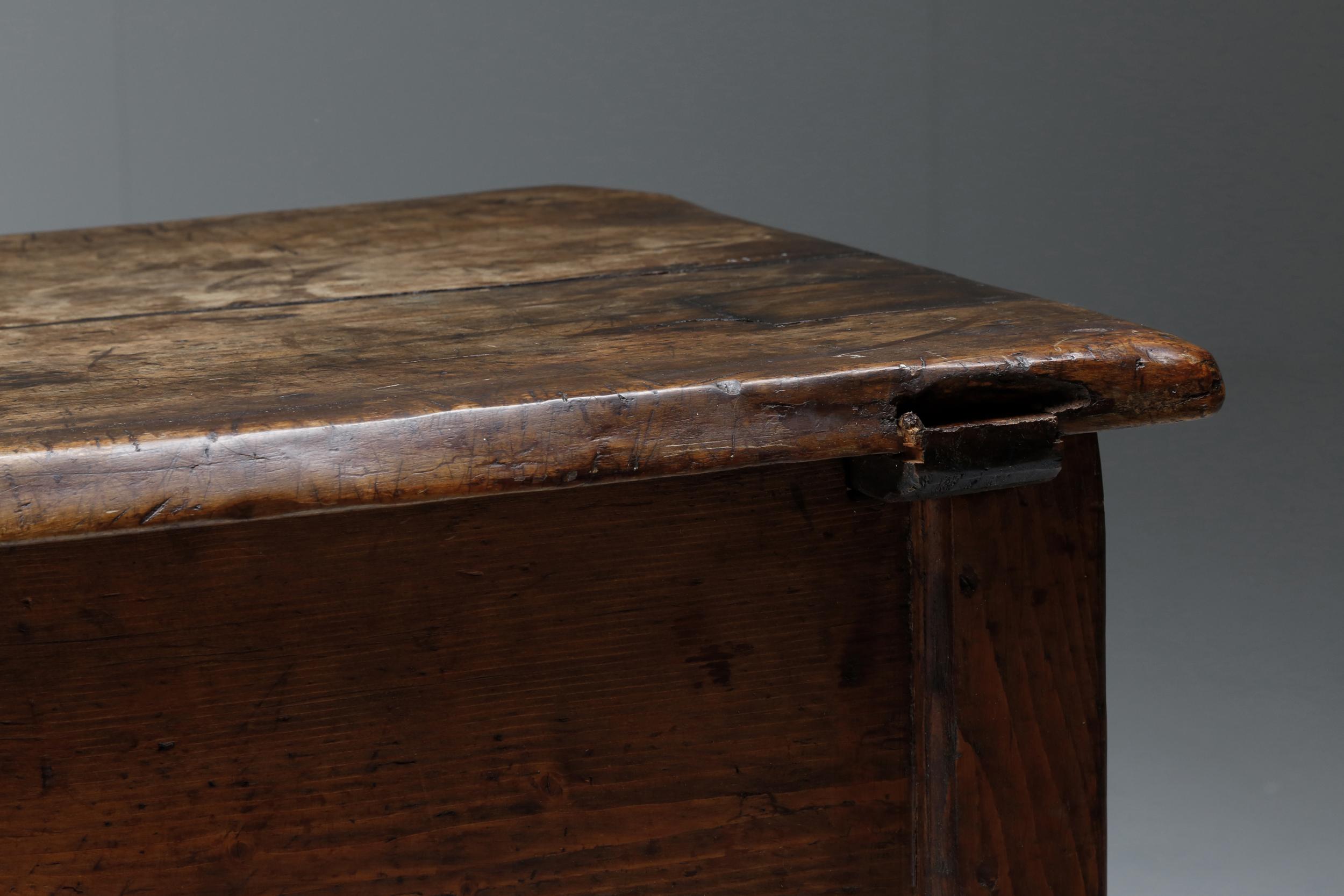 Early 1900s Antique French Side Table with Glowing Patina 2