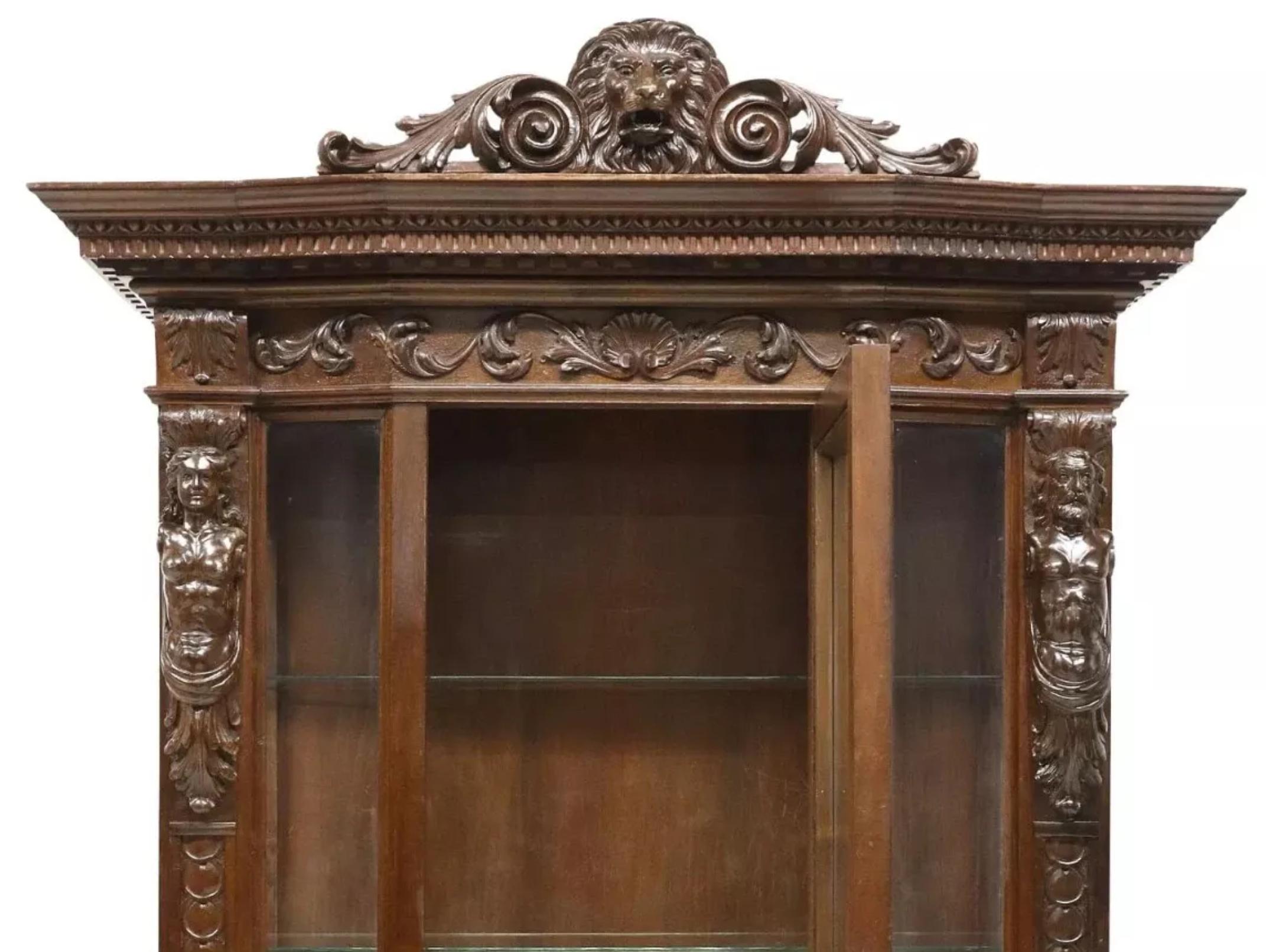 Early 1900s Antique, Italian Renaiss. Revival, Carved, Walnut Vitrine, Bookcase! In Good Condition In Austin, TX