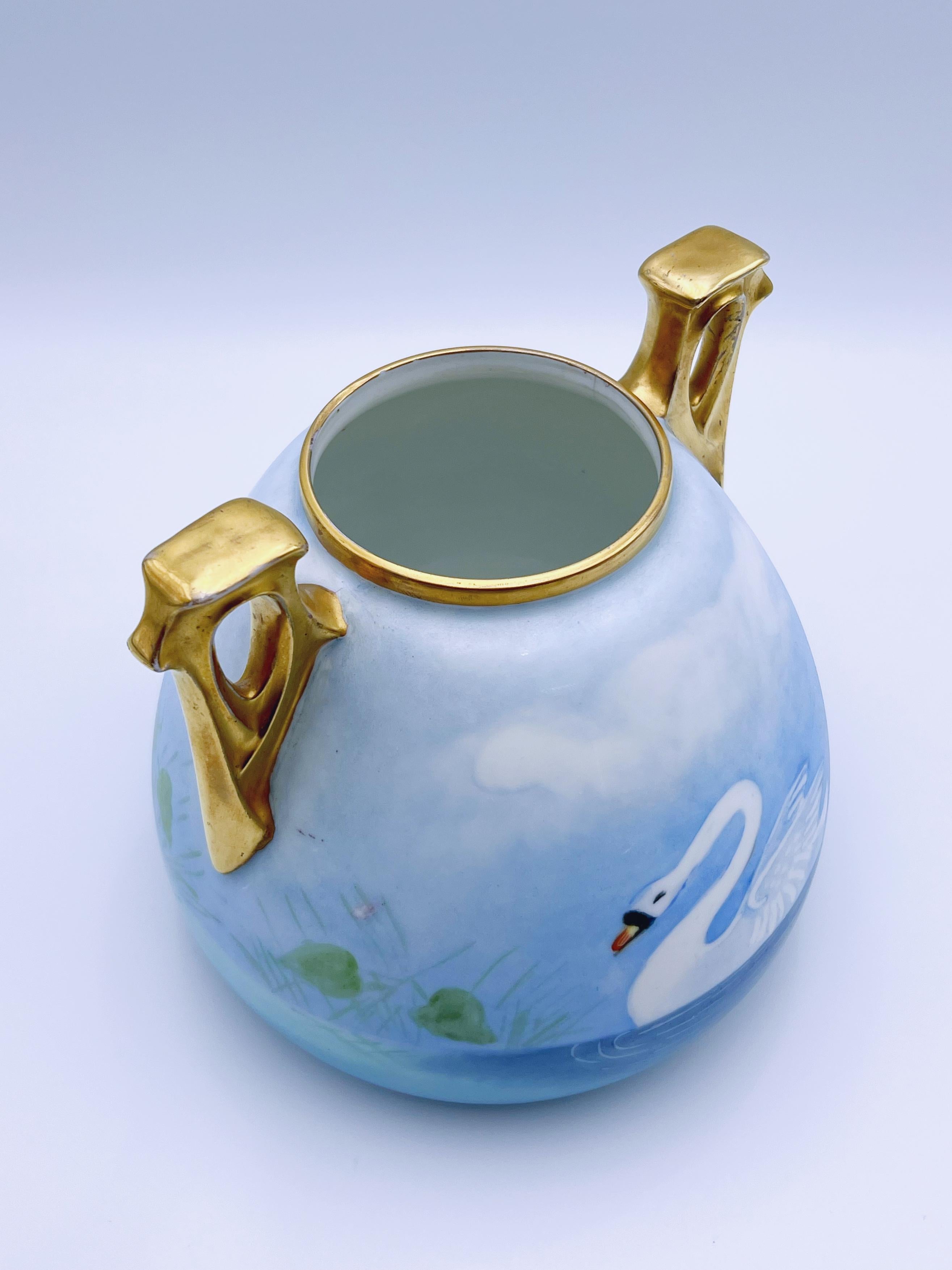 XX secolo Vaso a urna ART NOUVEAU dei primi del '900 con manico dorato in vendita
