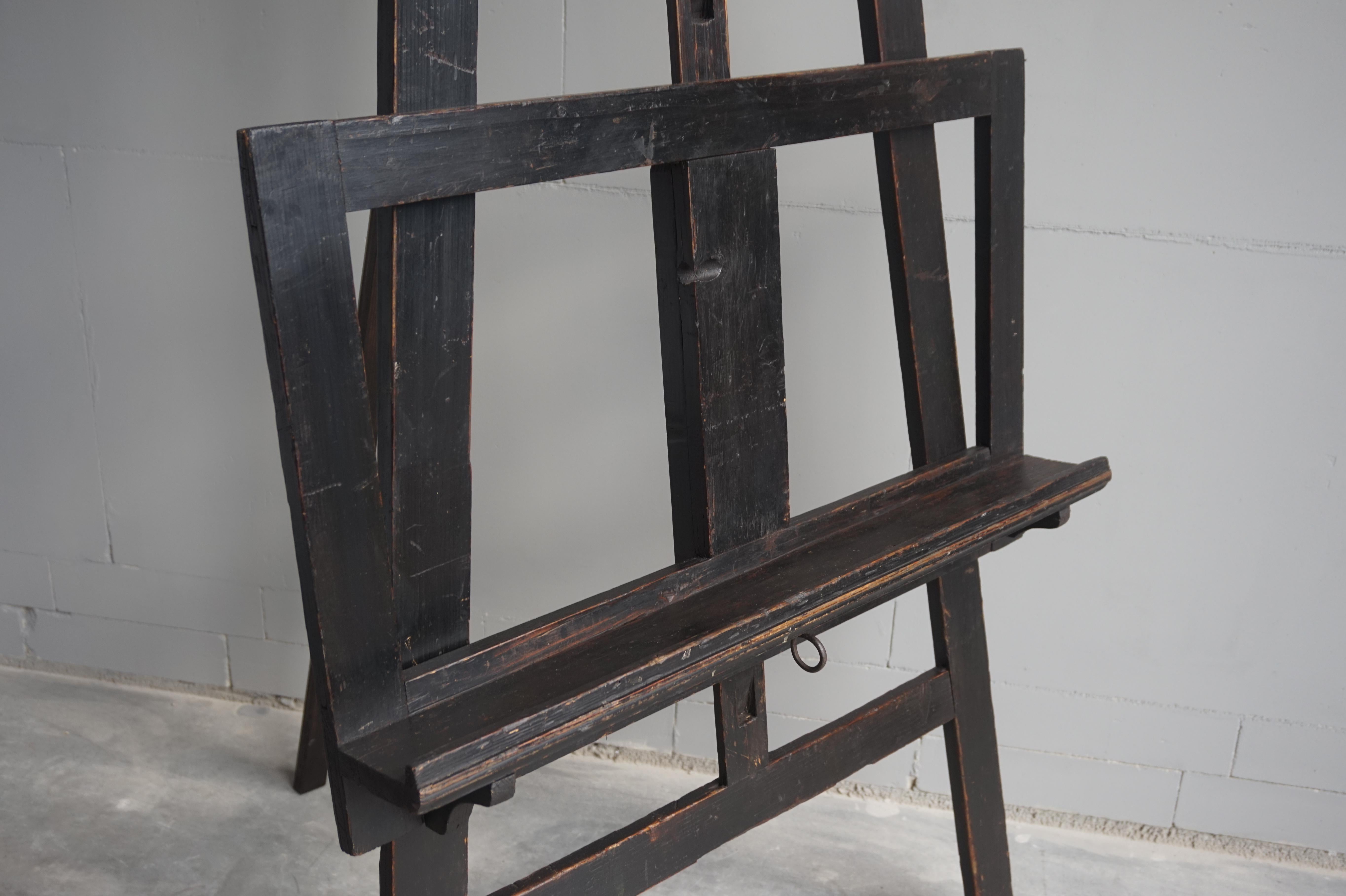 Early 1900s Arts & Crafts Era, Ebonized Wooden Studio Easel or Painting Stand 2