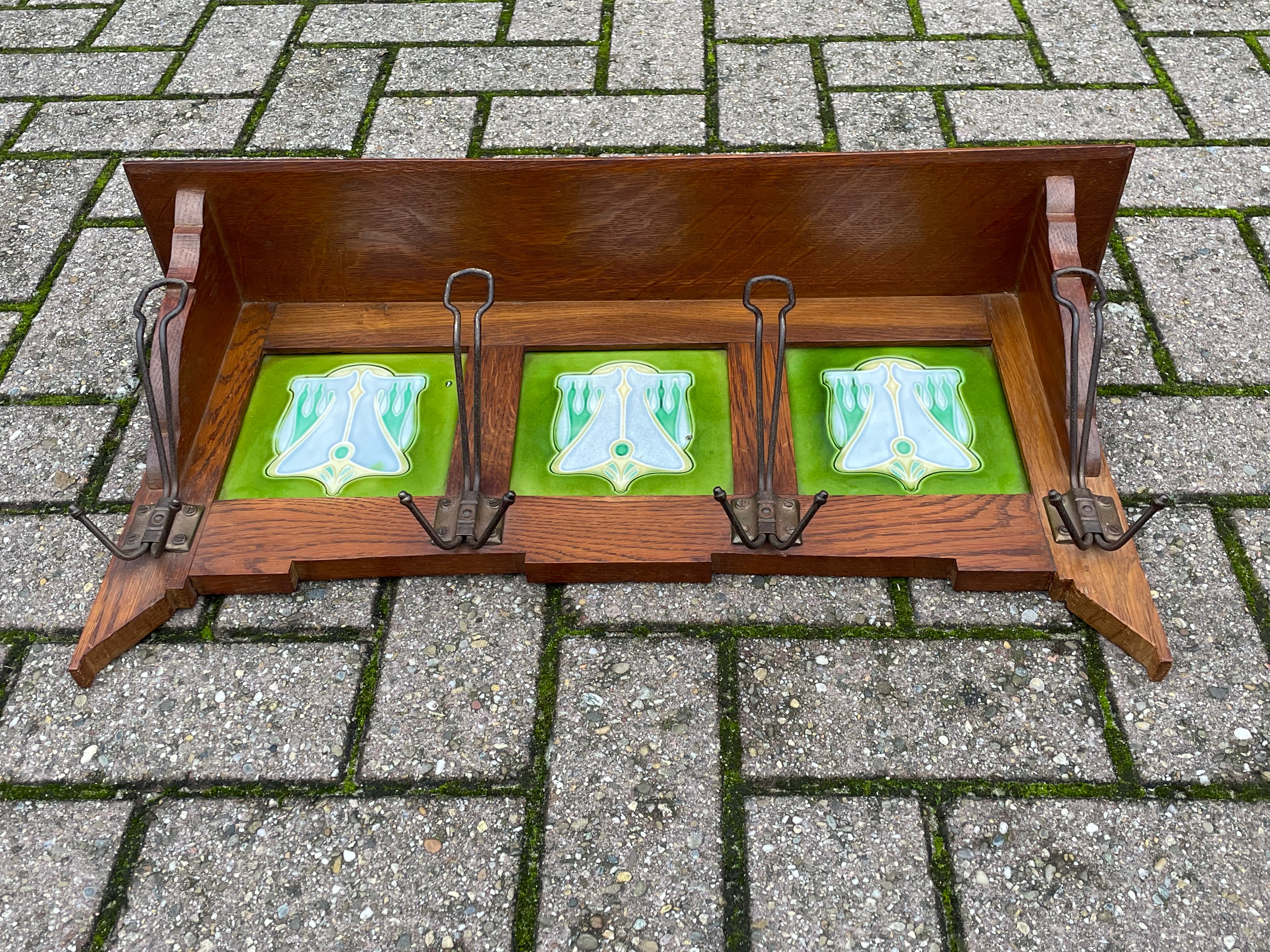 Early 1900s Arts and Crafts Oak Wall Coat Rack w. Stunning Majolica Glazed Tiles For Sale 12