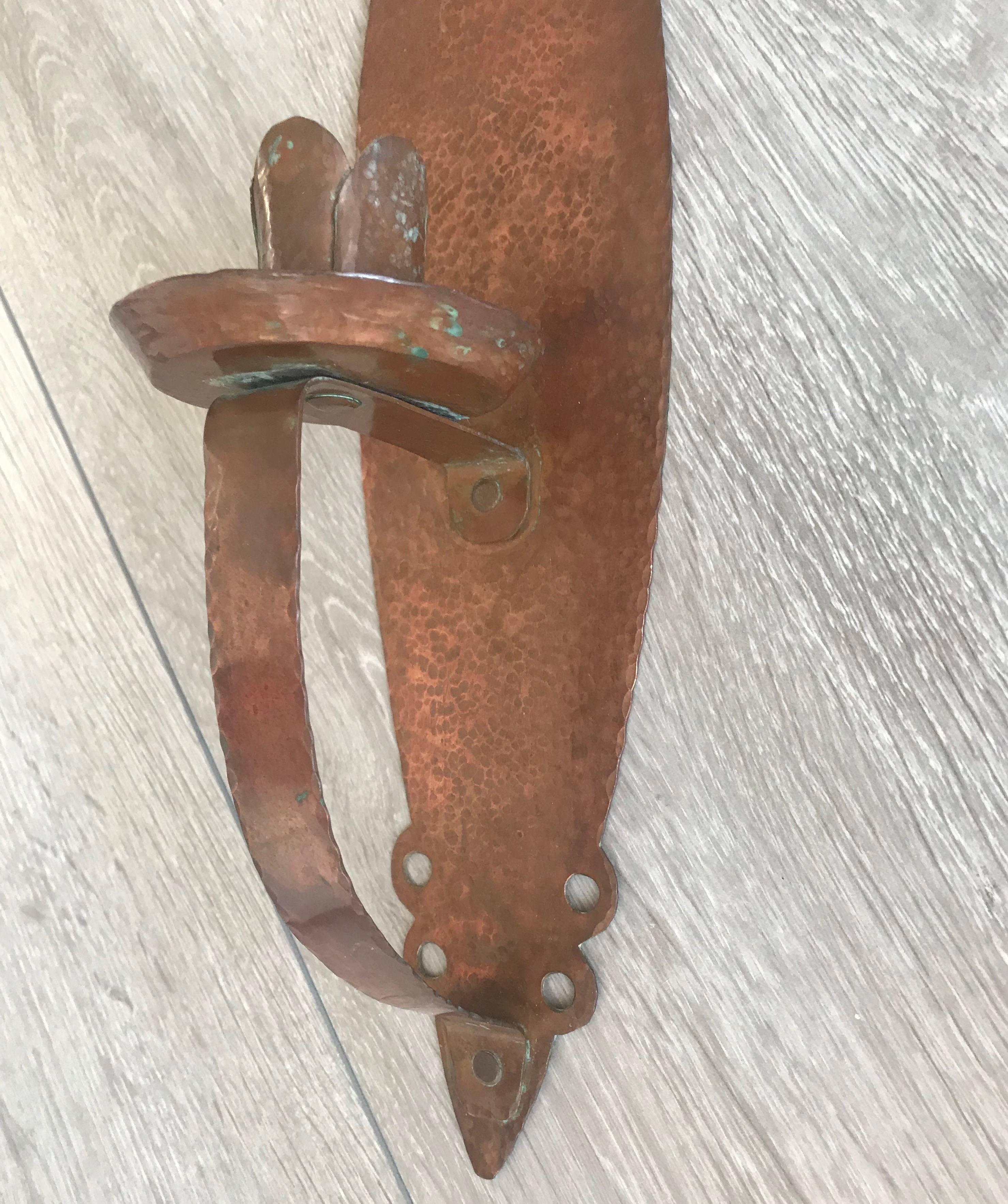 Frühe 1900er Jahre Arts & Crafts Hand-gehämmert Kupfer Kerzenhalter Wandleuchter 3