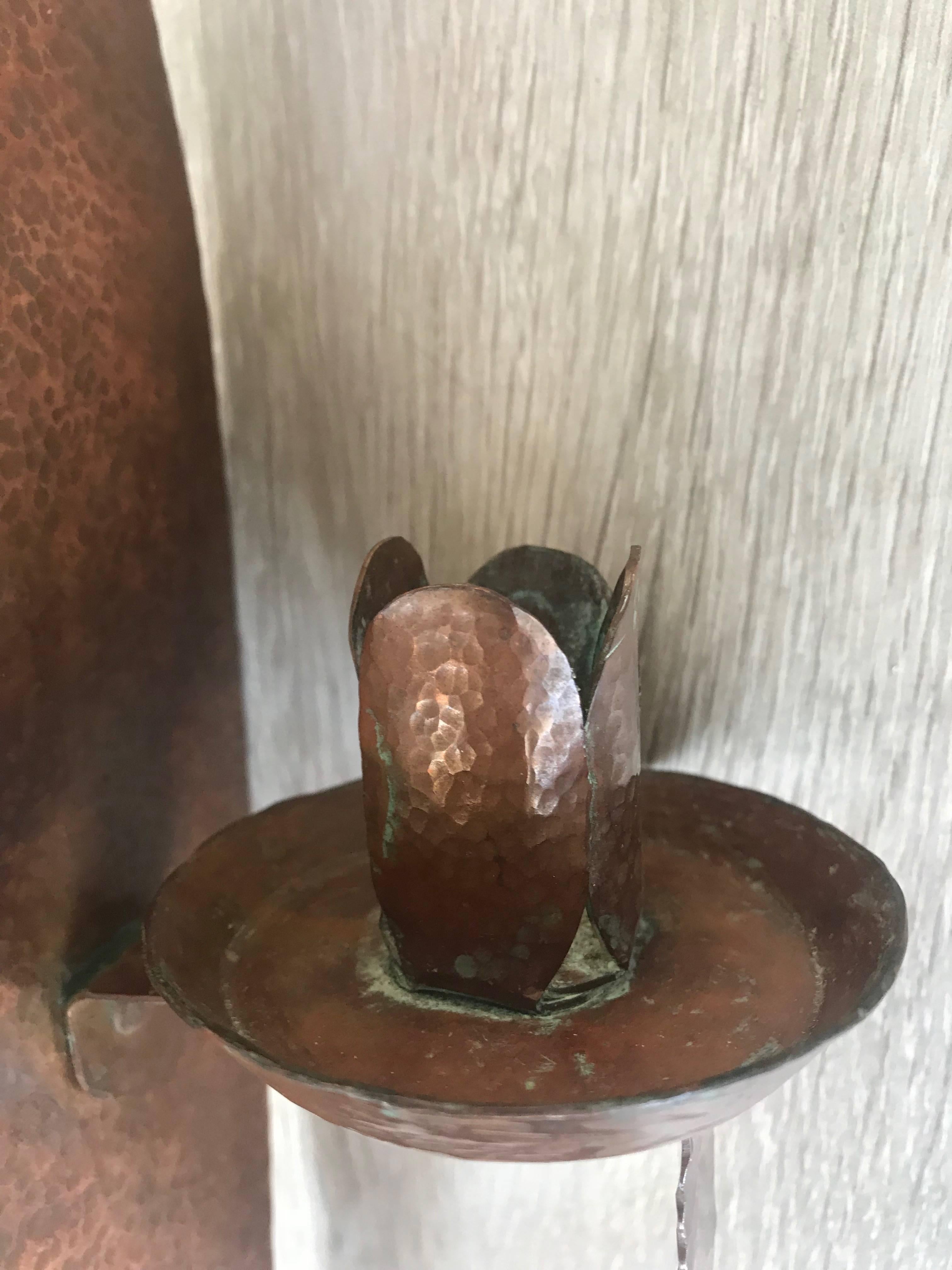 Hand-Crafted Early 1900s Arts & Crafts Hand-Hammered Copper Candleholder Wall Sconce