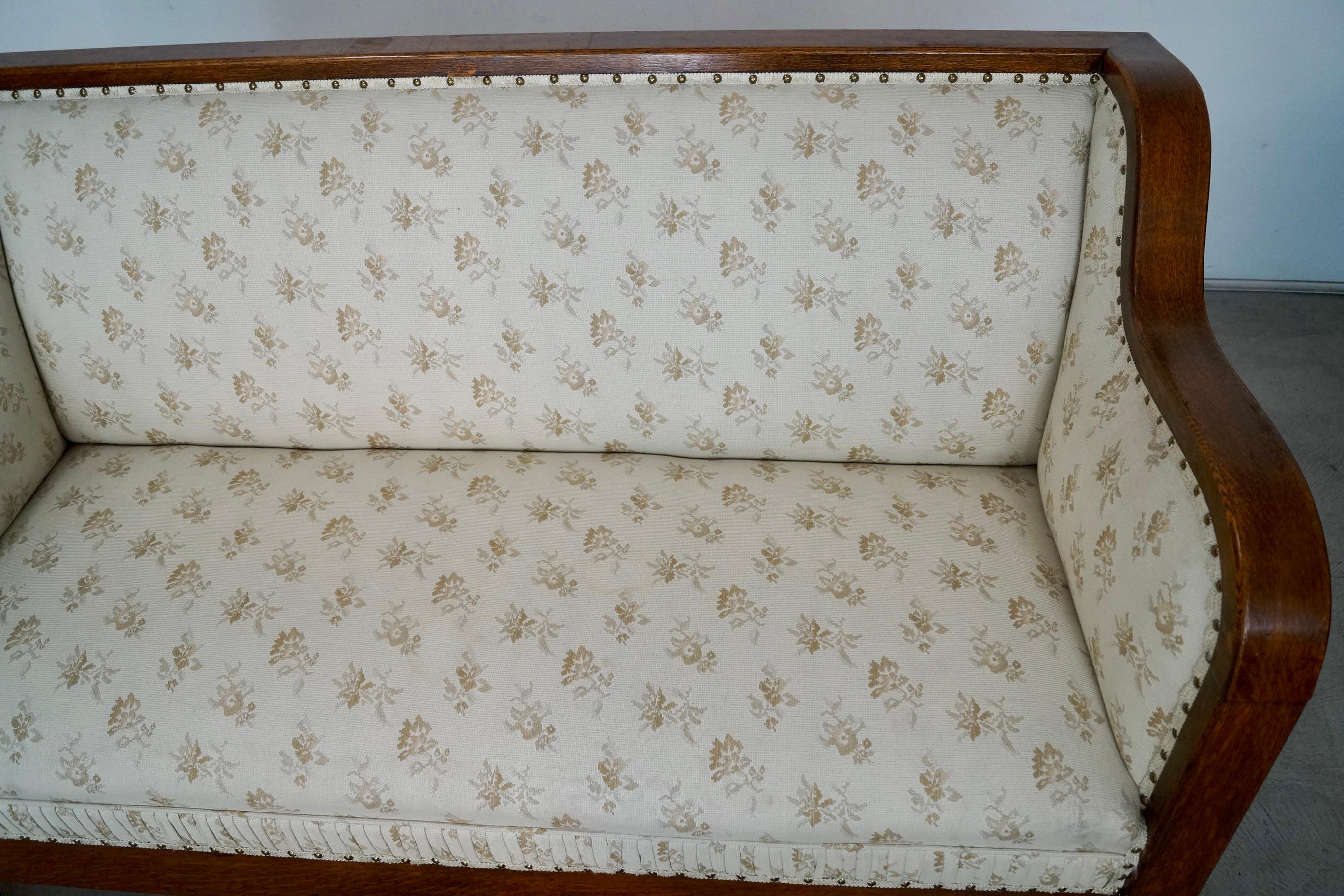 Early 1900's Arts & Crafts Mission Sofa  For Sale 3