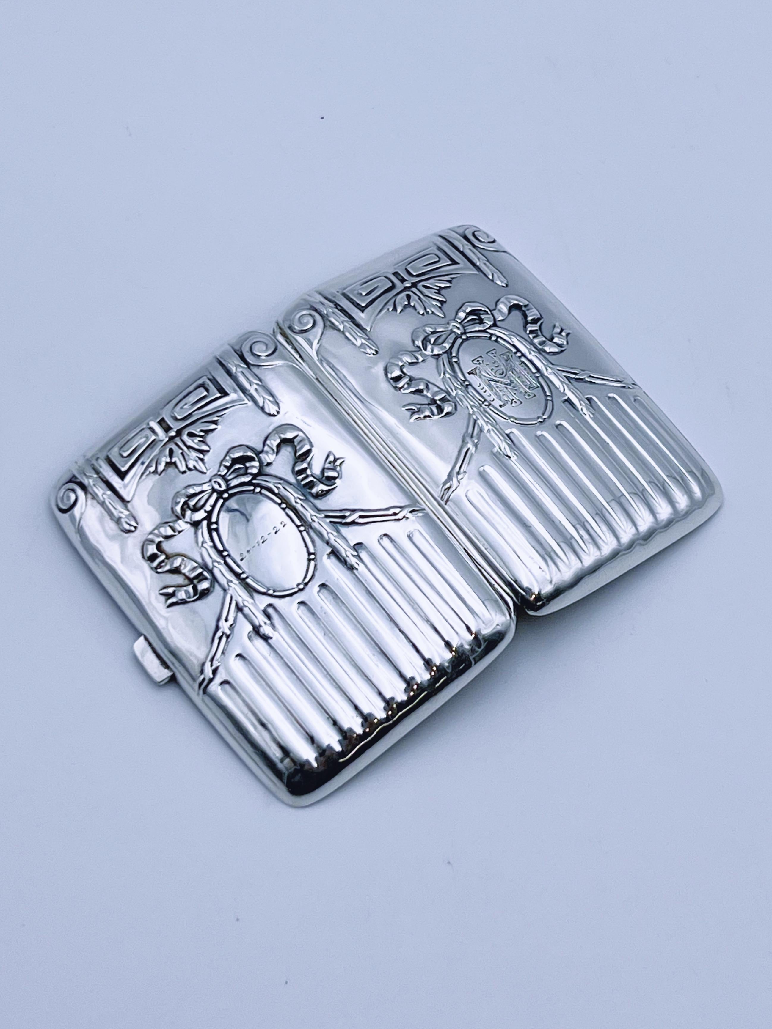 Portasigarette in argento massiccio dei primi anni del 1900, Norvegia In condizioni buone in vendita a Skien, NO