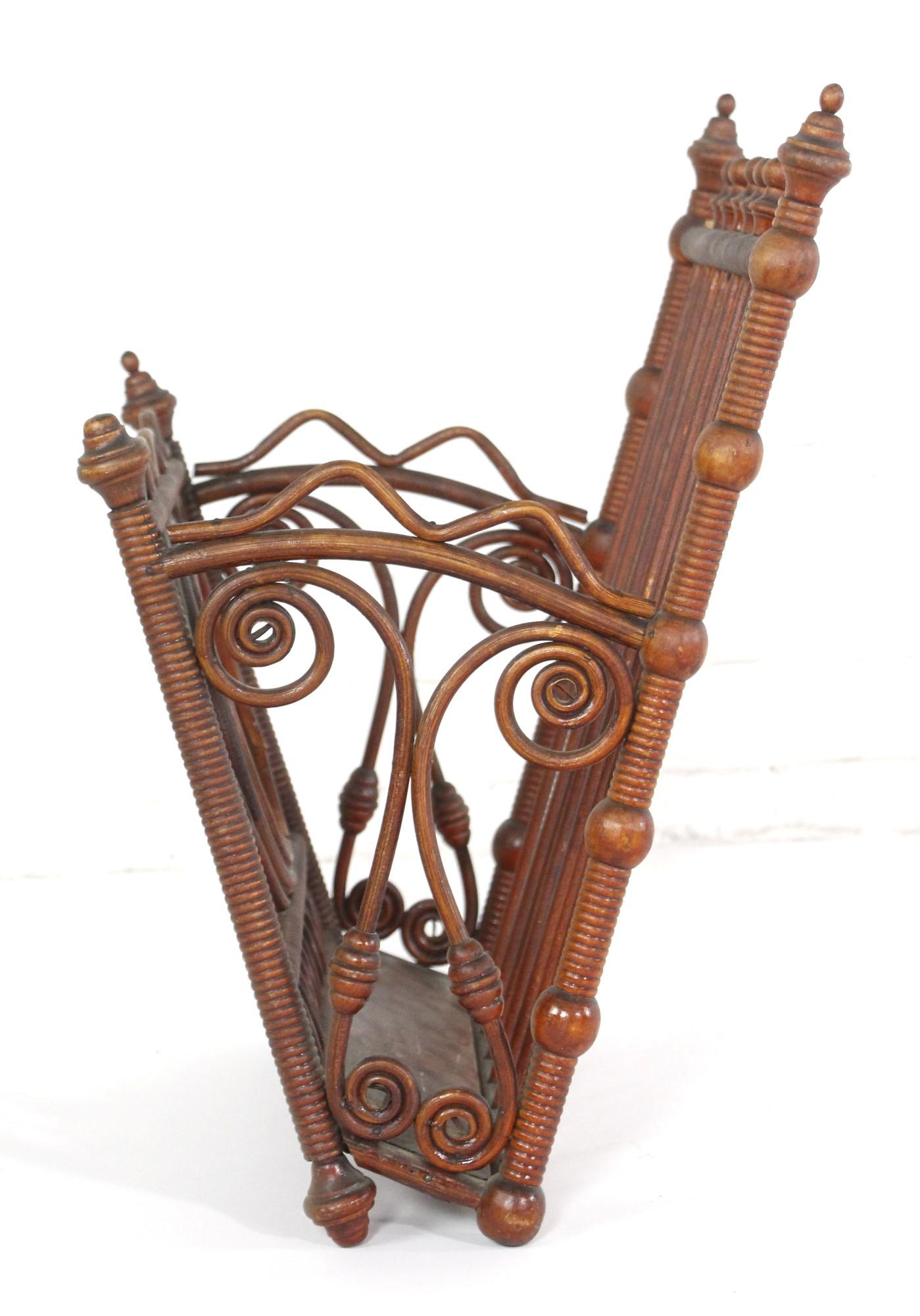 Early 1900s Bentwood Wicker Magazine Rack Etched Glass Motif with Copper Wheel For Sale 5